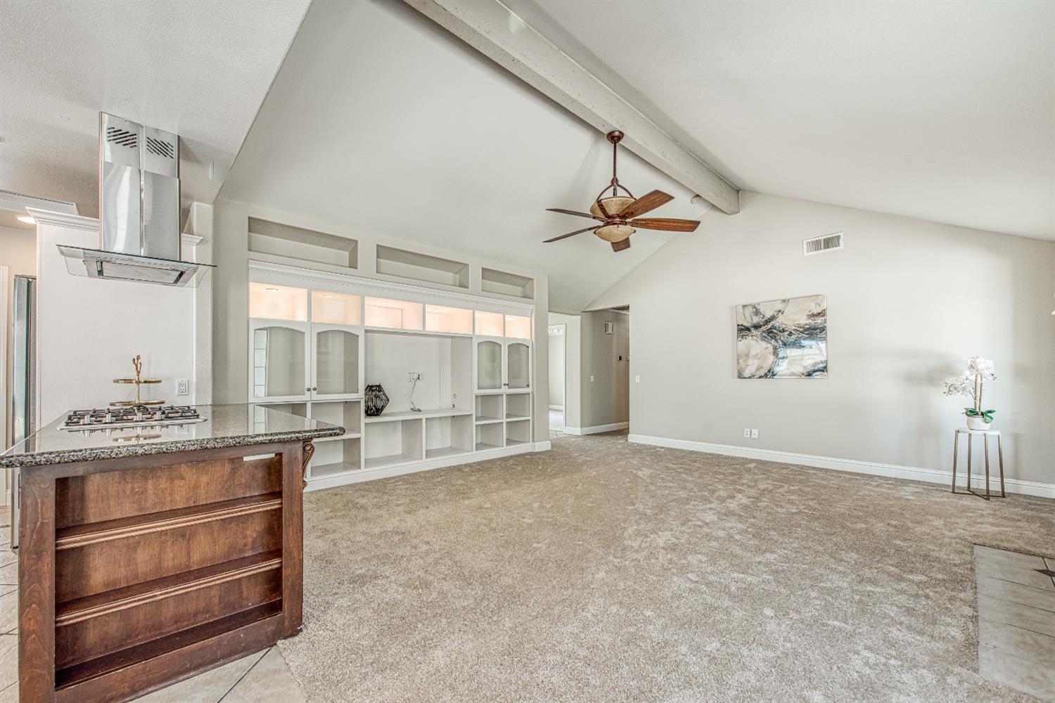 Fresno, California, 93722, United States, 3 Bedrooms Bedrooms, ,2 BathroomsBathrooms,Residential,For Sale,2039755