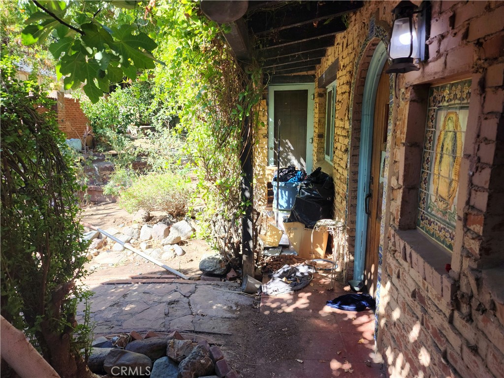 Riverside, California, 92501, United States, 4 Bedrooms Bedrooms, ,2 BathroomsBathrooms,Residential,For Sale,1966223
