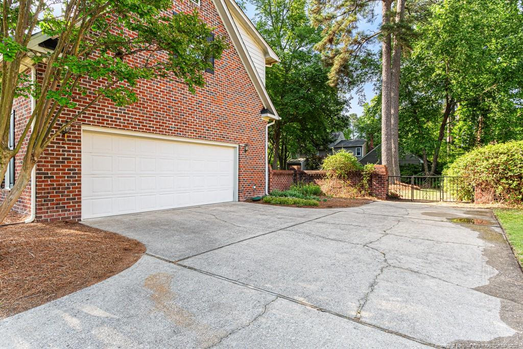 Fayetteville, North Carolina, 28303, United States, 4 Bedrooms Bedrooms, ,4 BathroomsBathrooms,Residential,For Sale,1912037