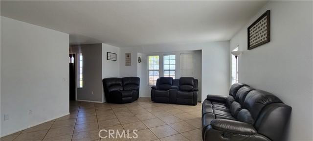 Jurupa Valley, California, 92509, United States, 4 Bedrooms Bedrooms, ,3 BathroomsBathrooms,Residential,For Sale,1890131