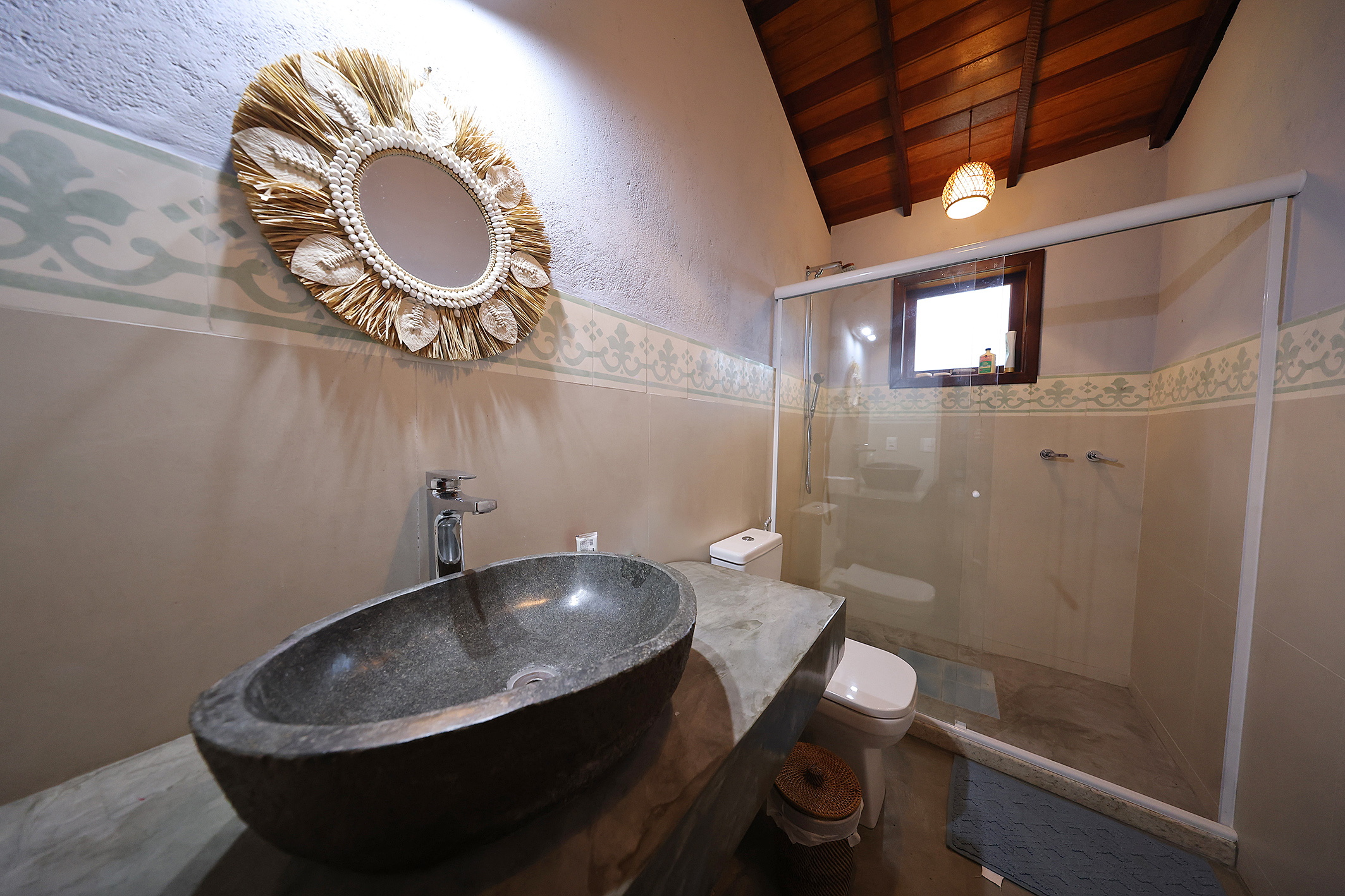  Private retreat surrounded by nature with two residences and mountain views - 物件實景