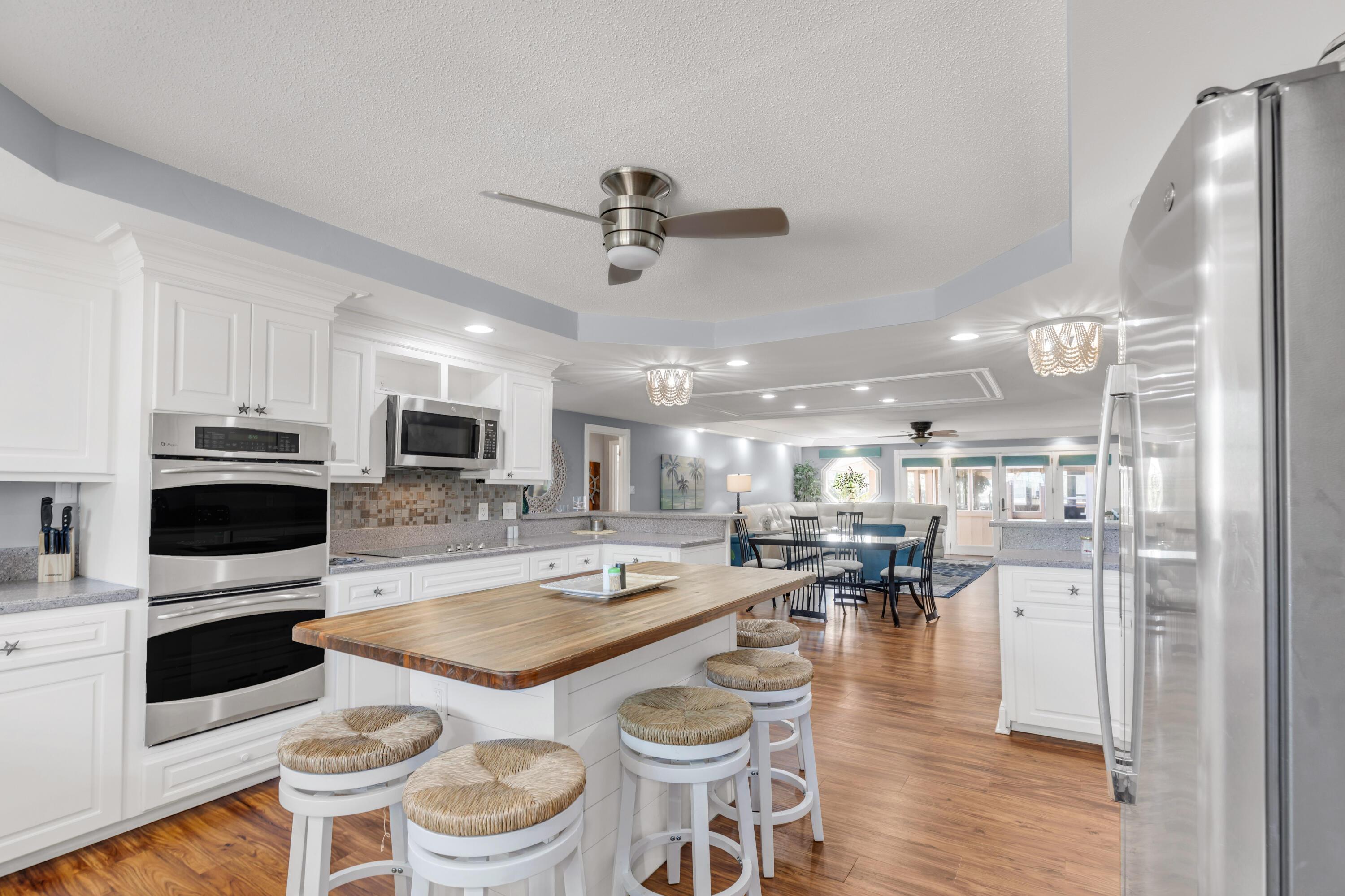 Destin, Florida, 32541, United States, 6 Bedrooms Bedrooms, ,6 BathroomsBathrooms,Residential,For Sale,1996385