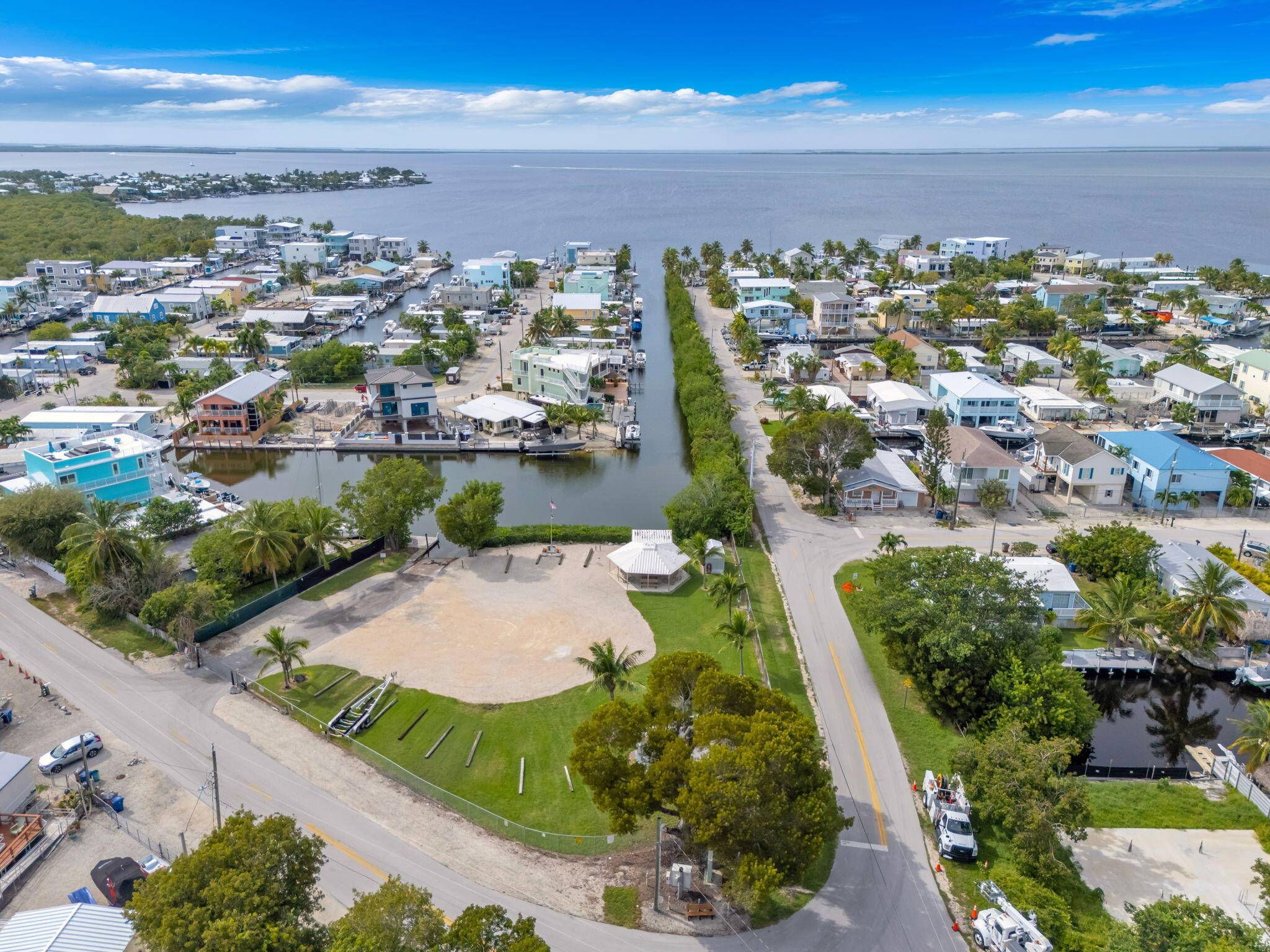 KEY LARGO, Florida, 33037, United States, 4 Bedrooms Bedrooms, ,3 BathroomsBathrooms,Residential,For Sale,1991909