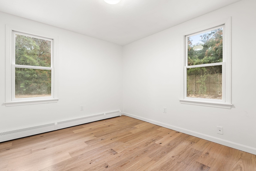 Mashpee, Massachusetts, 02649, United States, 3 Bedrooms Bedrooms, ,2 BathroomsBathrooms,Residential,For Sale,1963928