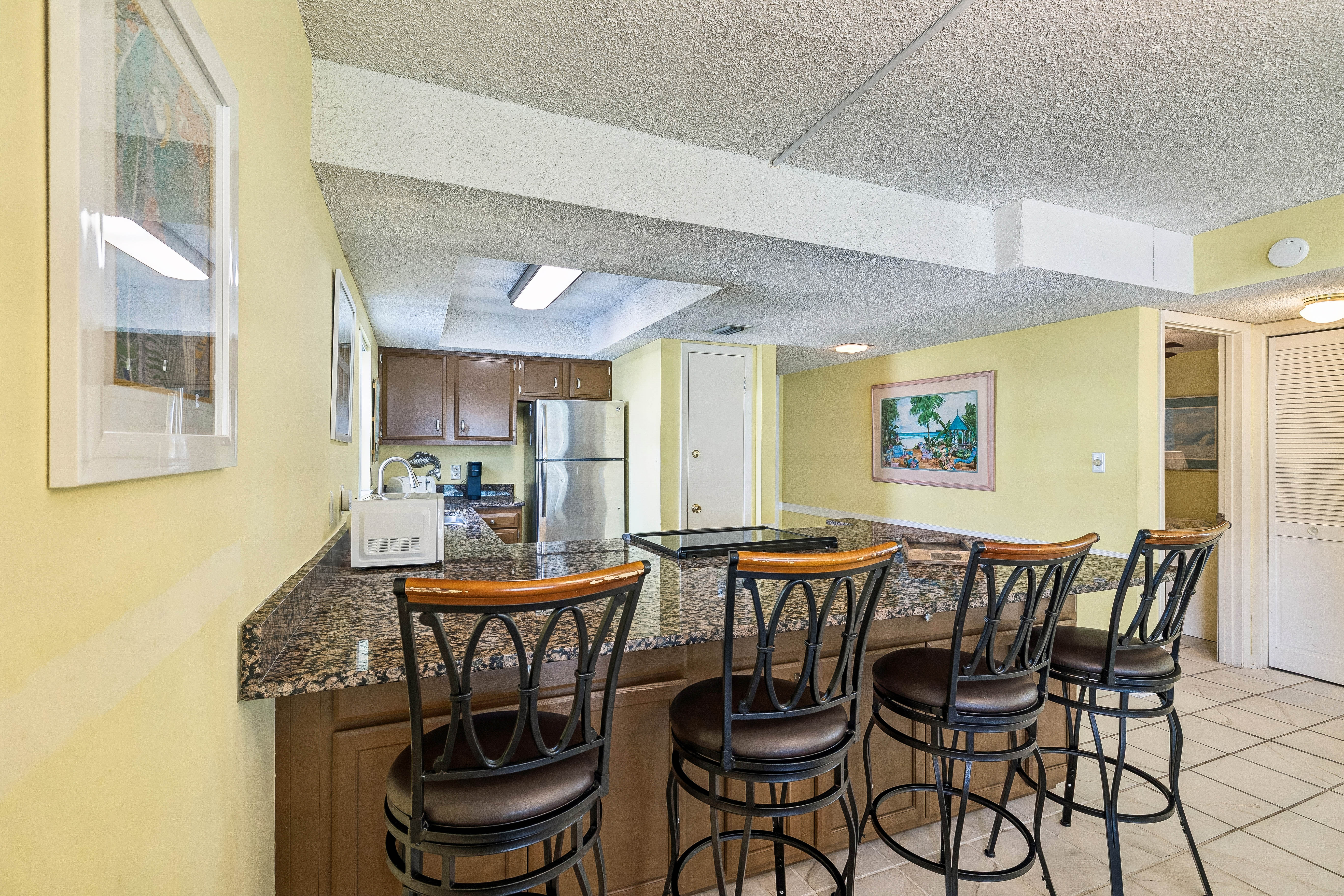  Gulf-Front Corner Retreat In Sought-After Community Near Amenities - 物件實景