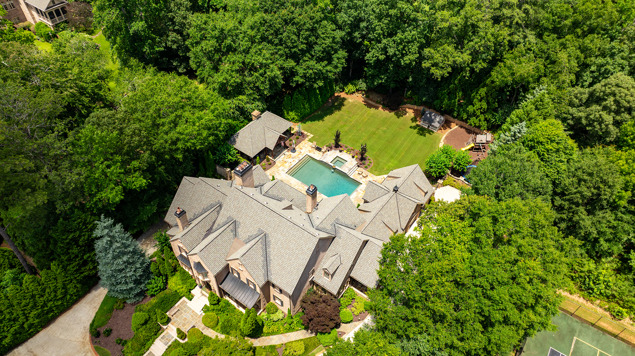  Private European Retreat, Moments from Atlanta Country Club - 物件實景