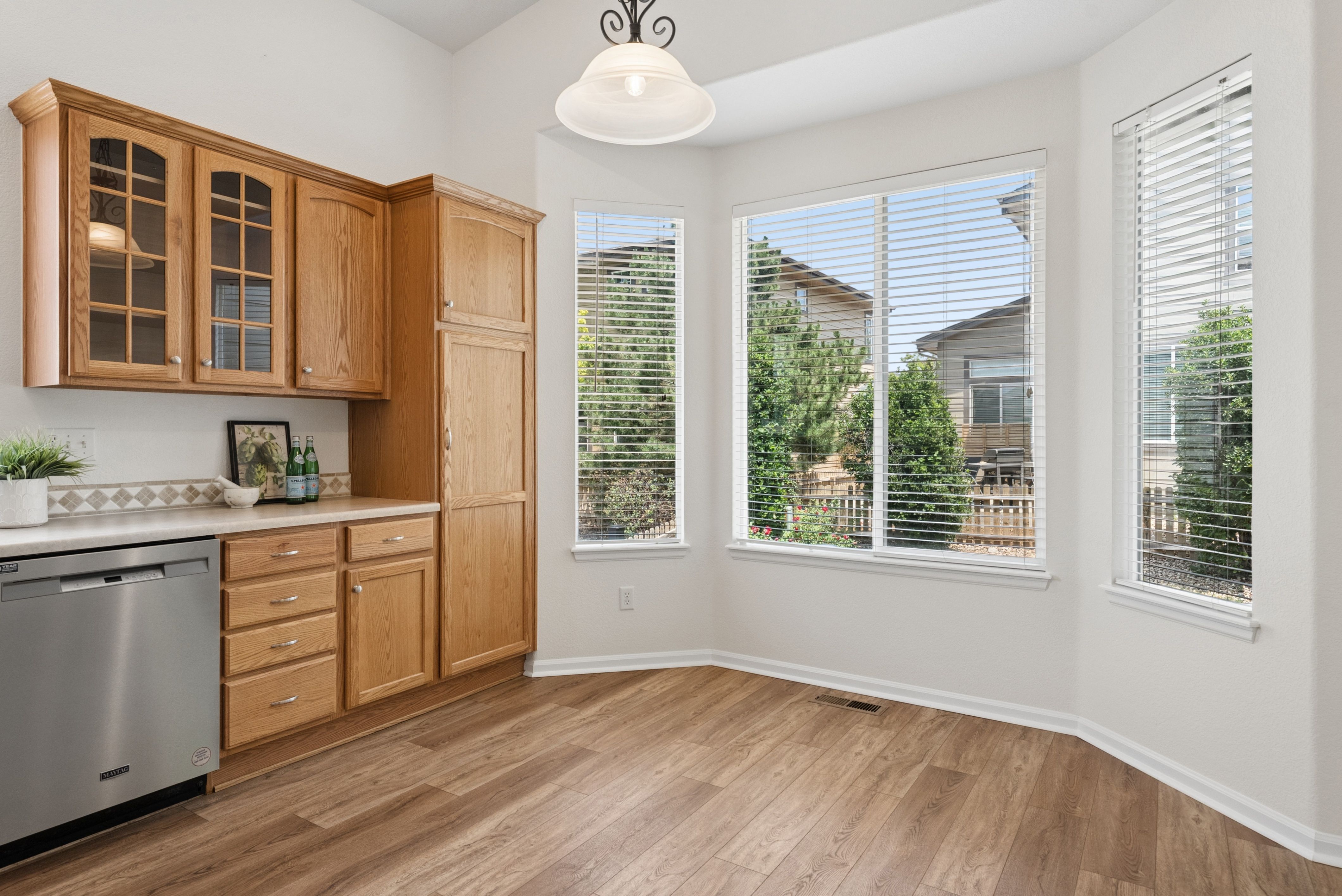  Welcome to this well maintained home in the coveted community of The Hearth - 物件實景