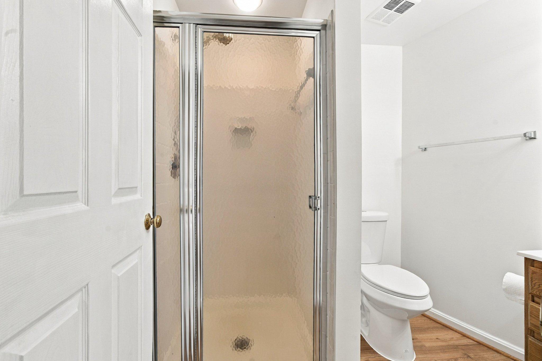  5909 Saint Giles Way, Alexandria, VA, 22315 - 物件實景
