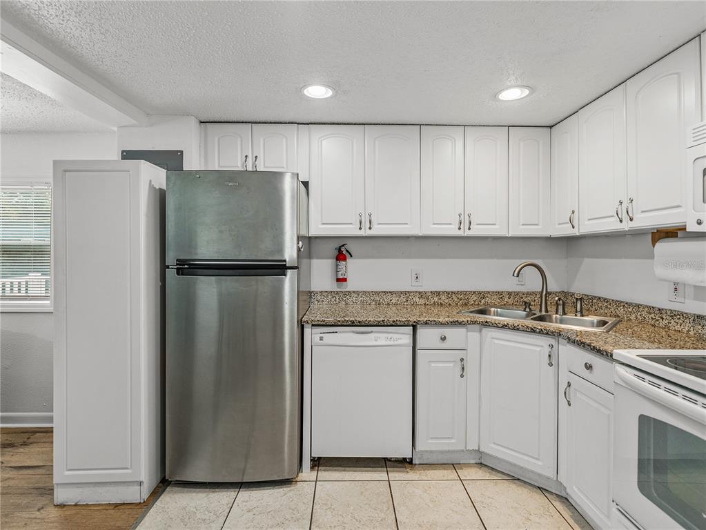 Lake Wales, Florida, 33898, United States, 3 Bedrooms Bedrooms, ,2 BathroomsBathrooms,Residential,For Sale,1950388