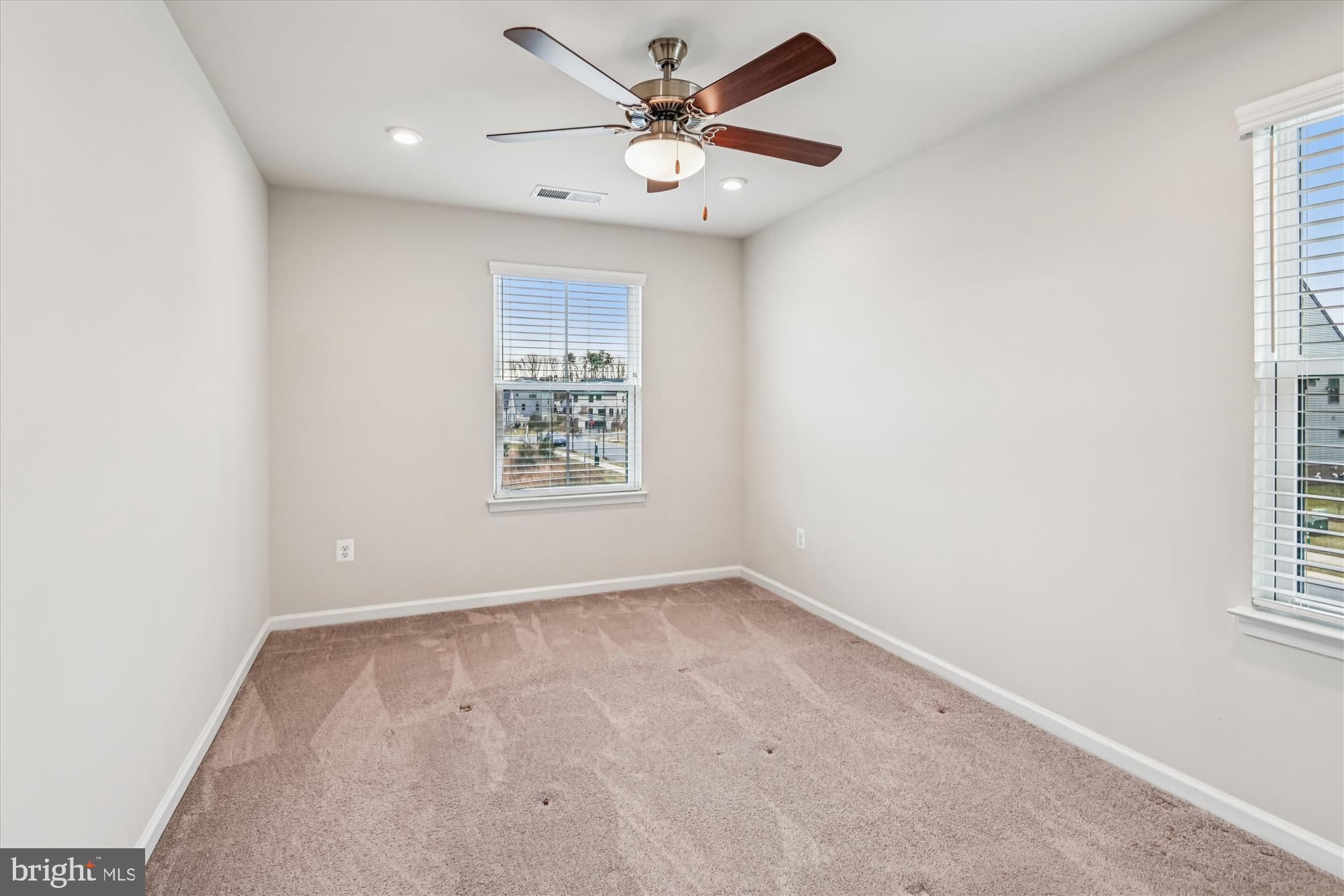 Glen Burnie, Maryland, 21060, United States, 4 Bedrooms Bedrooms, ,4 BathroomsBathrooms,Residential,For Sale,2010284