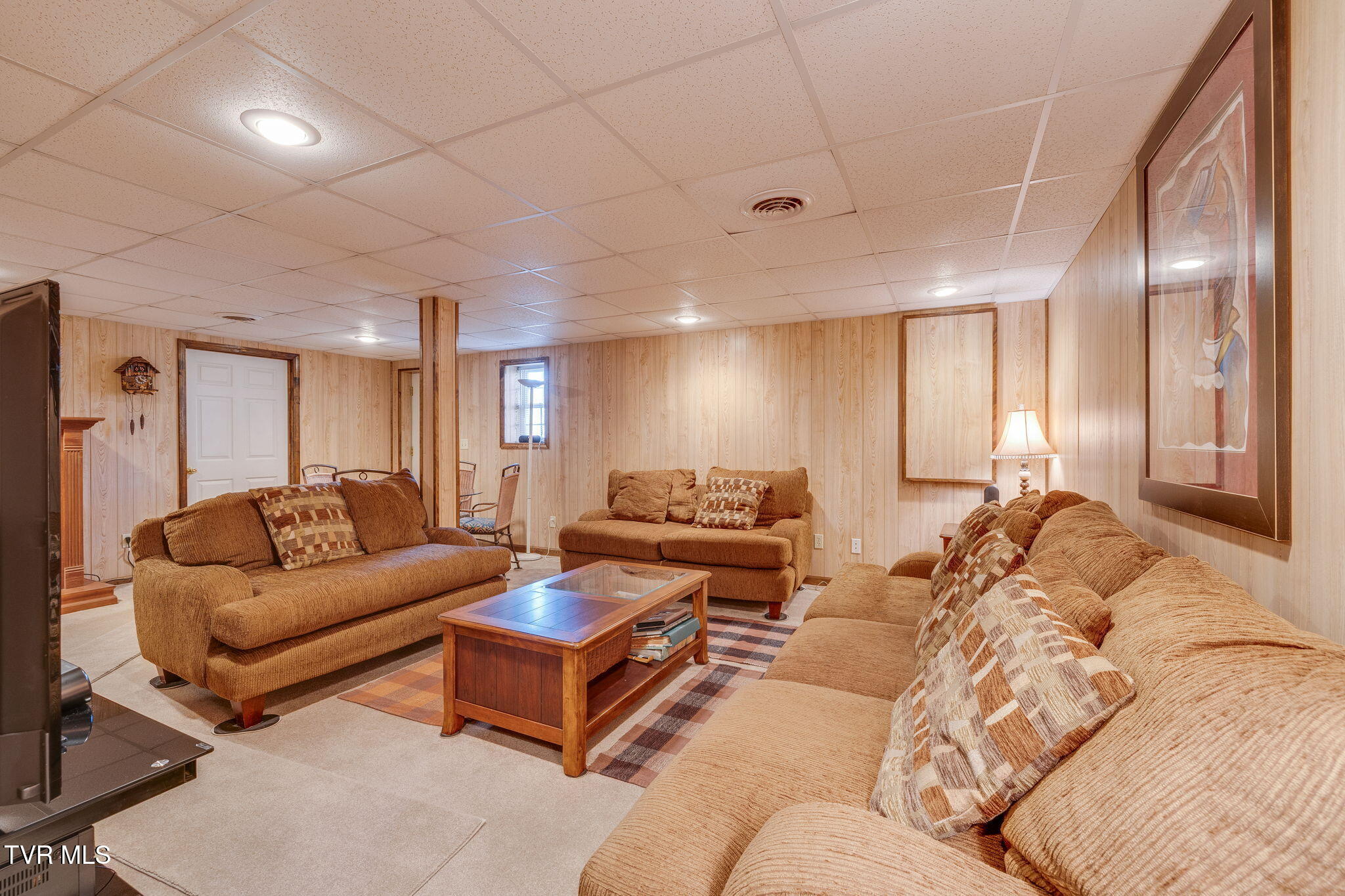 Johnson City, Tennessee, 37601, United States, 5 Bedrooms Bedrooms, ,4 BathroomsBathrooms,Residential,For Sale,2005750