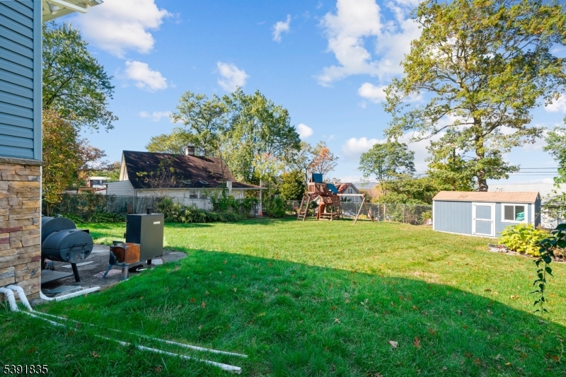 Lincoln Park Boro, New Jersey, 07035, United States, 4 Bedrooms Bedrooms, ,3 BathroomsBathrooms,Residential,For Sale,1991719