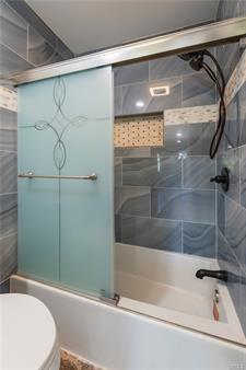 Los Angeles, California, 90019, United States, 2 Bedrooms Bedrooms, ,2 BathroomsBathrooms,Residential,For Sale,2001509