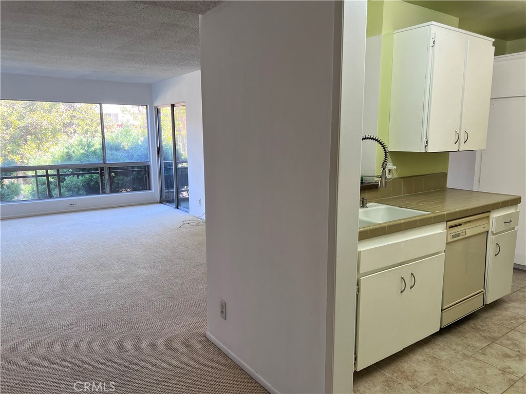 Culver City, California, 90230, United States, 2 Bedrooms Bedrooms, ,1 BathroomBathrooms,Residential,For Sale,1902529