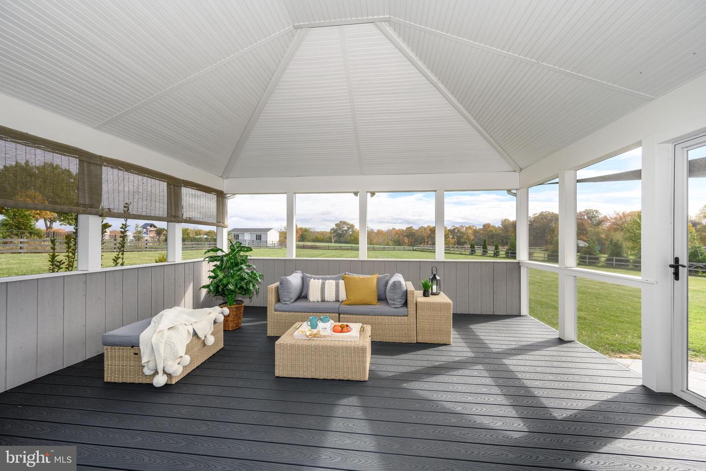 Queenstown, Maryland, 21658, United States, 5 Bedrooms Bedrooms, ,5 BathroomsBathrooms,Residential,For Sale,1988334