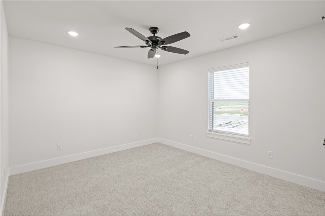 Centerton, Arkansas, 72719, United States, 4 Bedrooms Bedrooms, ,4 BathroomsBathrooms,Residential,For Sale,1991183