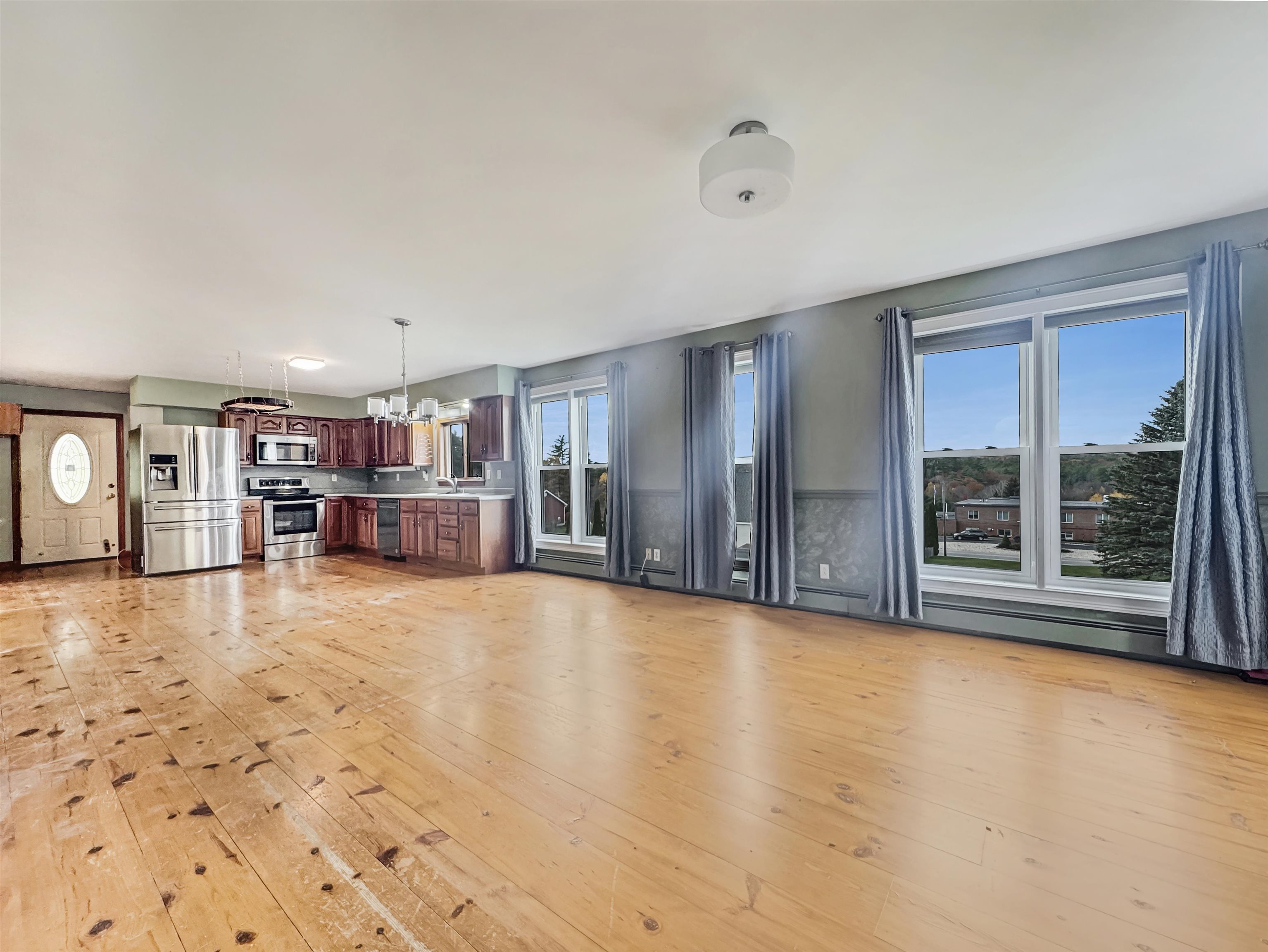 Epsom, New Hampshire, 03234, United States, 2 Bedrooms Bedrooms, ,3 BathroomsBathrooms,Residential,For Sale,1971379