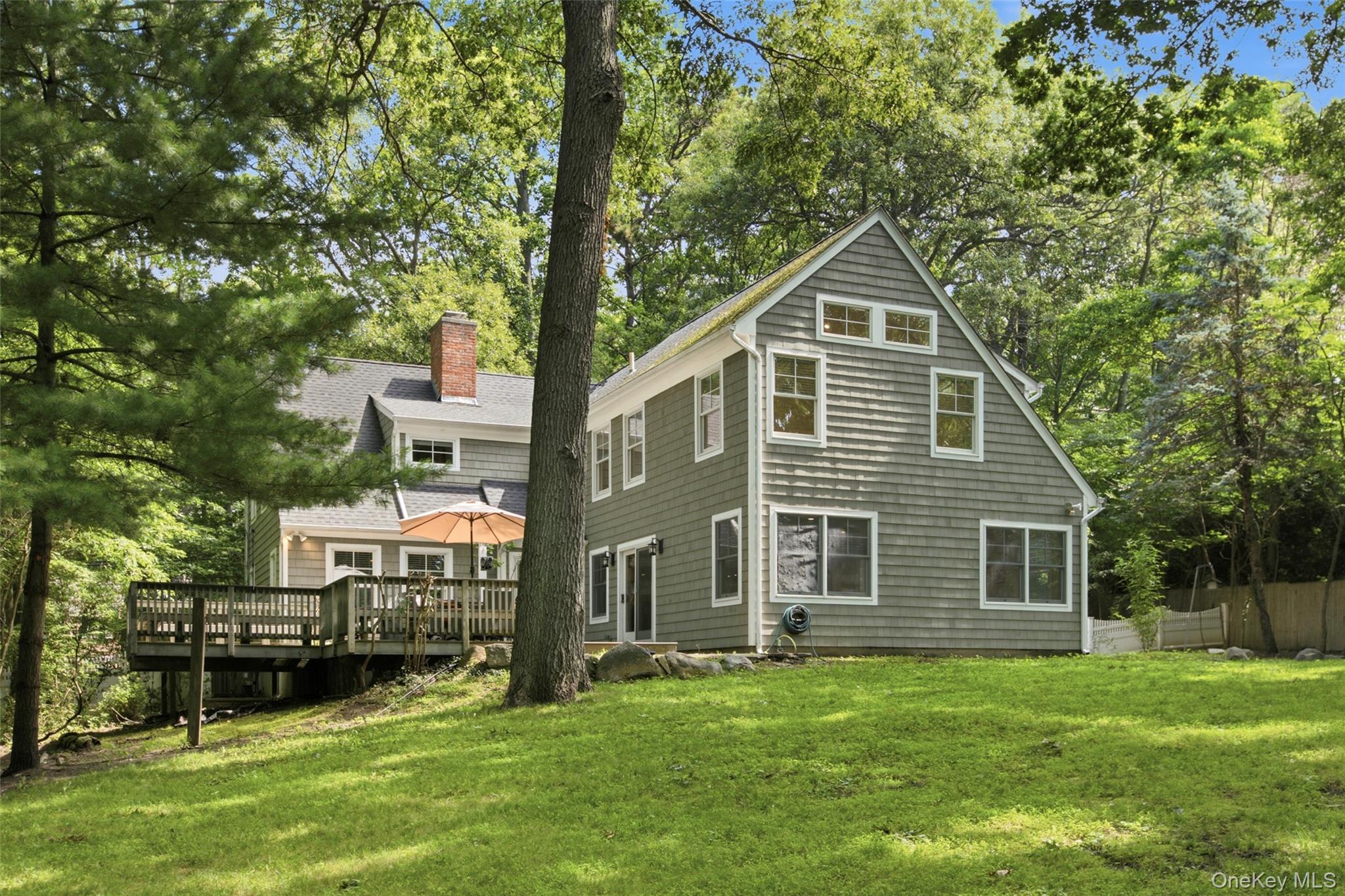  18 W Meadow Road, Setauket, NY, 11733 - 物件實景