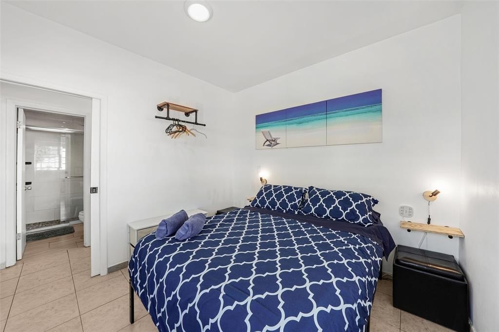 Miami Beach, Florida, 33139, United States, 2 Bedrooms Bedrooms, ,2 BathroomsBathrooms,Residential,For Sale,1923185