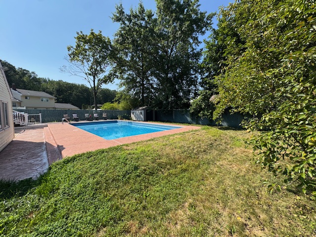 TOTOWA, New Jersey, 07512, United States, 3 Bedrooms Bedrooms, ,2 BathroomsBathrooms,Residential,For Sale,1975024