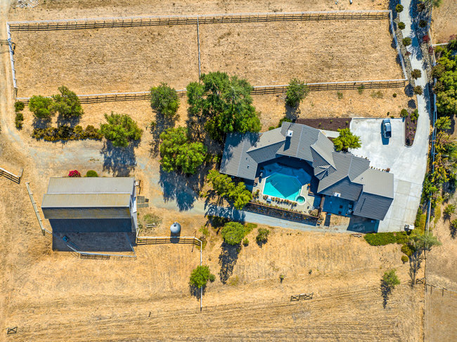 Tres Pinos, California, 95075, United States, 3 Bedrooms Bedrooms, ,3 BathroomsBathrooms,Residential,For Sale,1988626