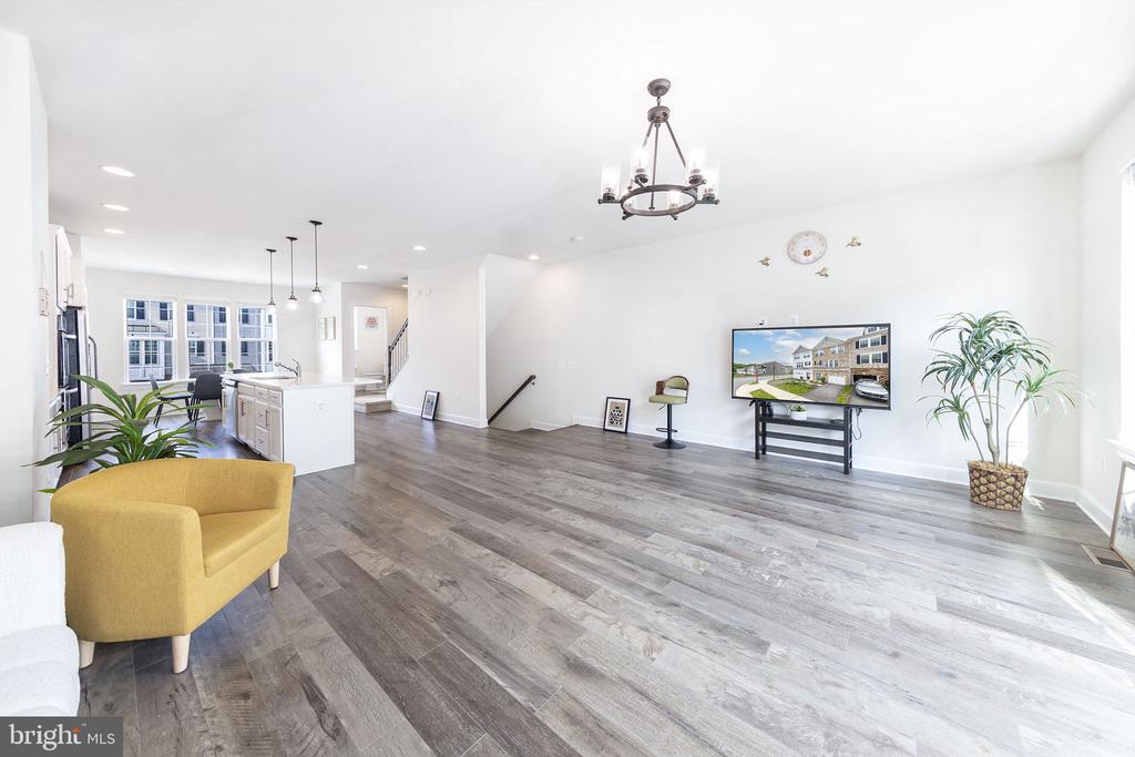 Haymarket, Virginia, 20169, United States, 3 Bedrooms Bedrooms, ,4 BathroomsBathrooms,Residential,For Sale,1904244