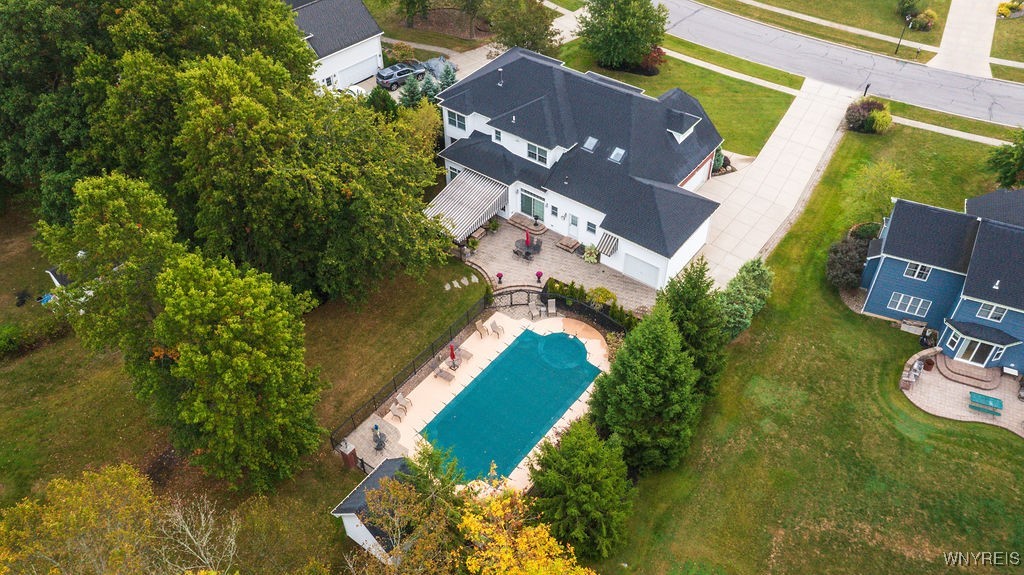 Grand Island, New York, 14072, United States, 4 Bedrooms Bedrooms, ,5 BathroomsBathrooms,Residential,For Sale,1975944