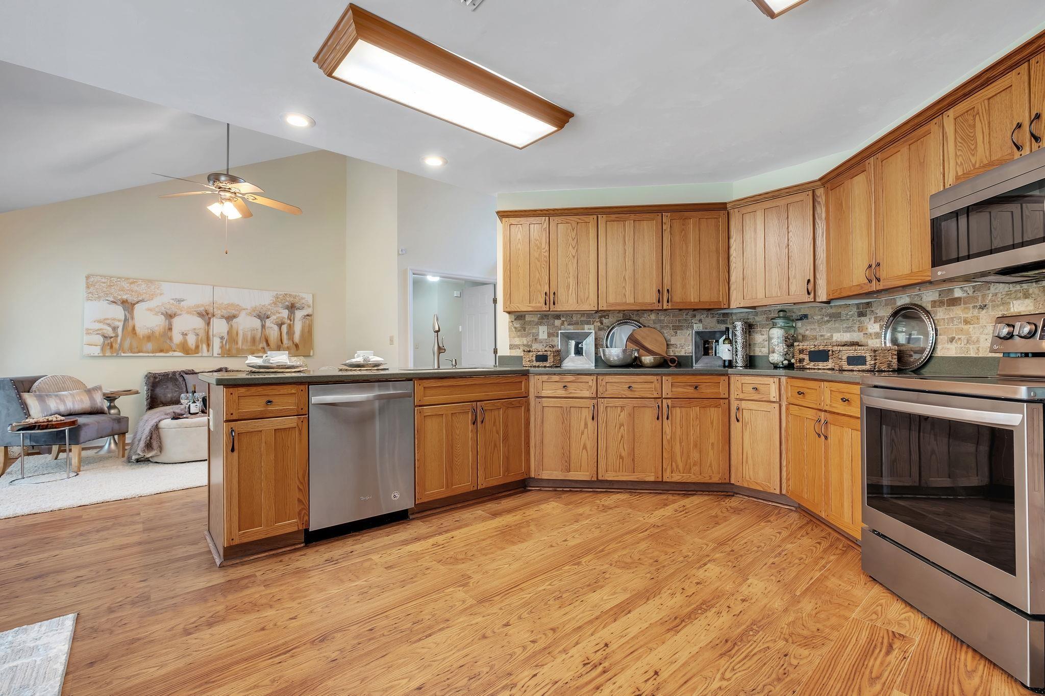 Tallahassee, Florida, 32311, United States, 4 Bedrooms Bedrooms, ,3 BathroomsBathrooms,Residential,For Sale,1827552