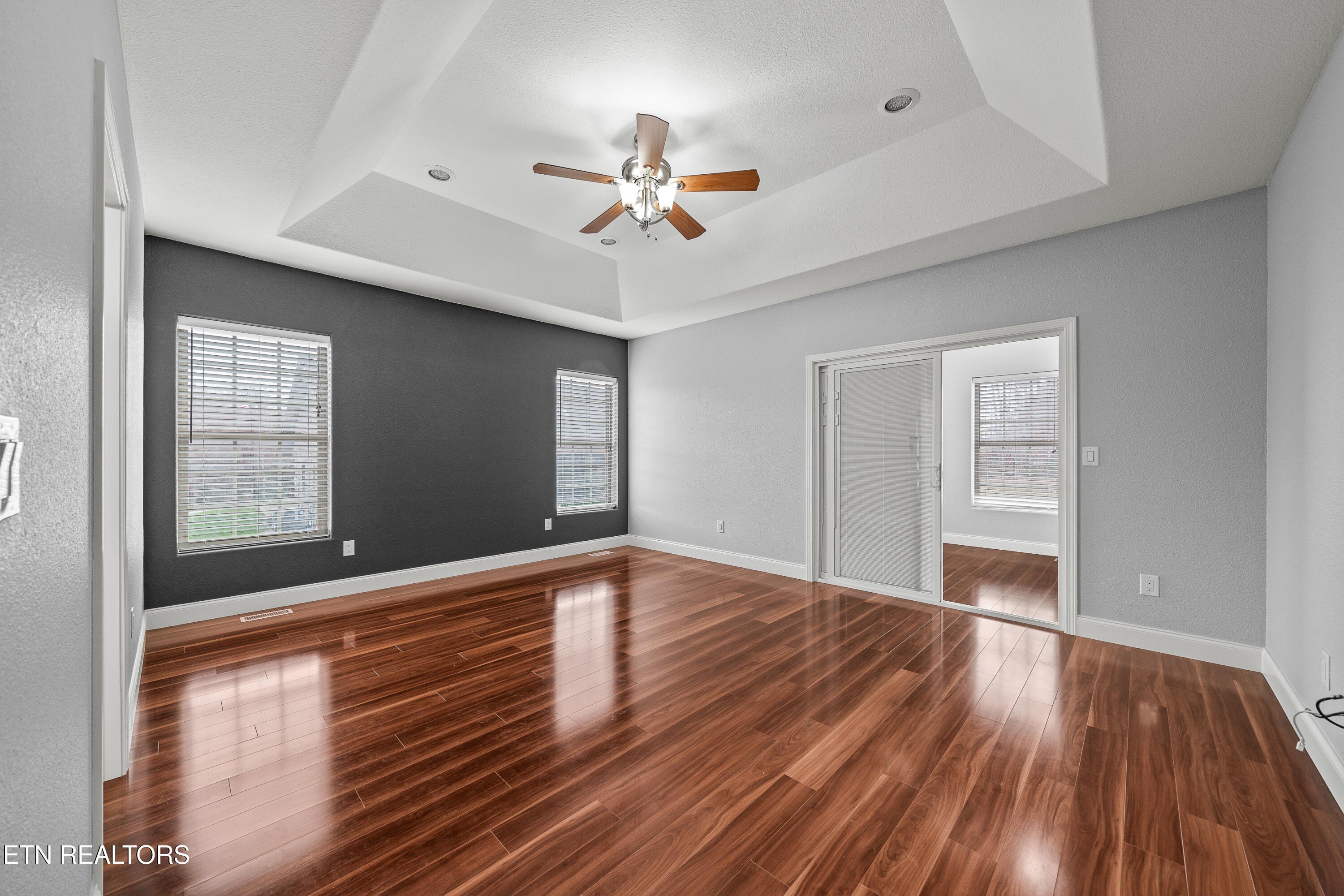 39 N Riverview Ln., Crossville, Tennessee, 38555, United States, 5 Bedrooms Bedrooms, ,5 BathroomsBathrooms,Residential,For Sale,39 N Riverview Ln.,1654091