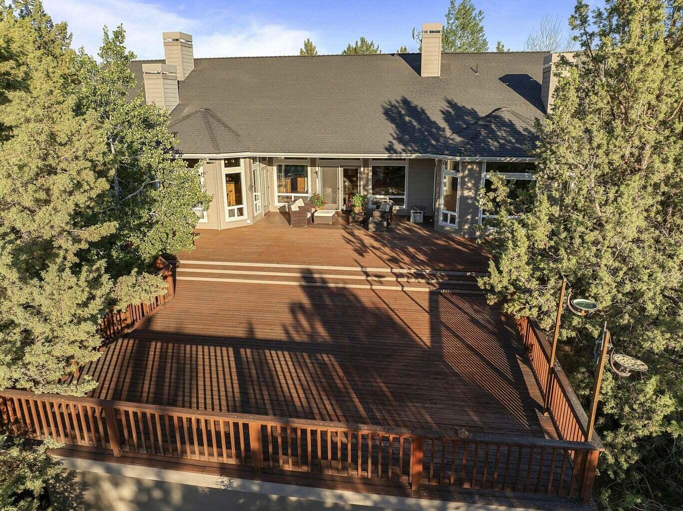 Powell Butte, Oregon, 97753, United States, 3 Bedrooms Bedrooms, ,4 BathroomsBathrooms,Residential,For Sale,1818290
