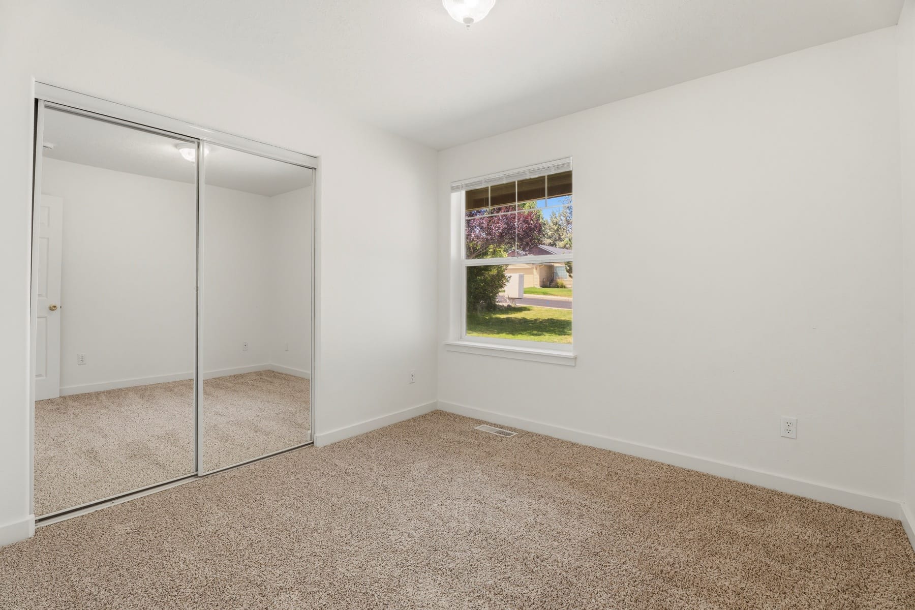  1950 SW 36th Street Redmond, OR 97756 - 物件實景