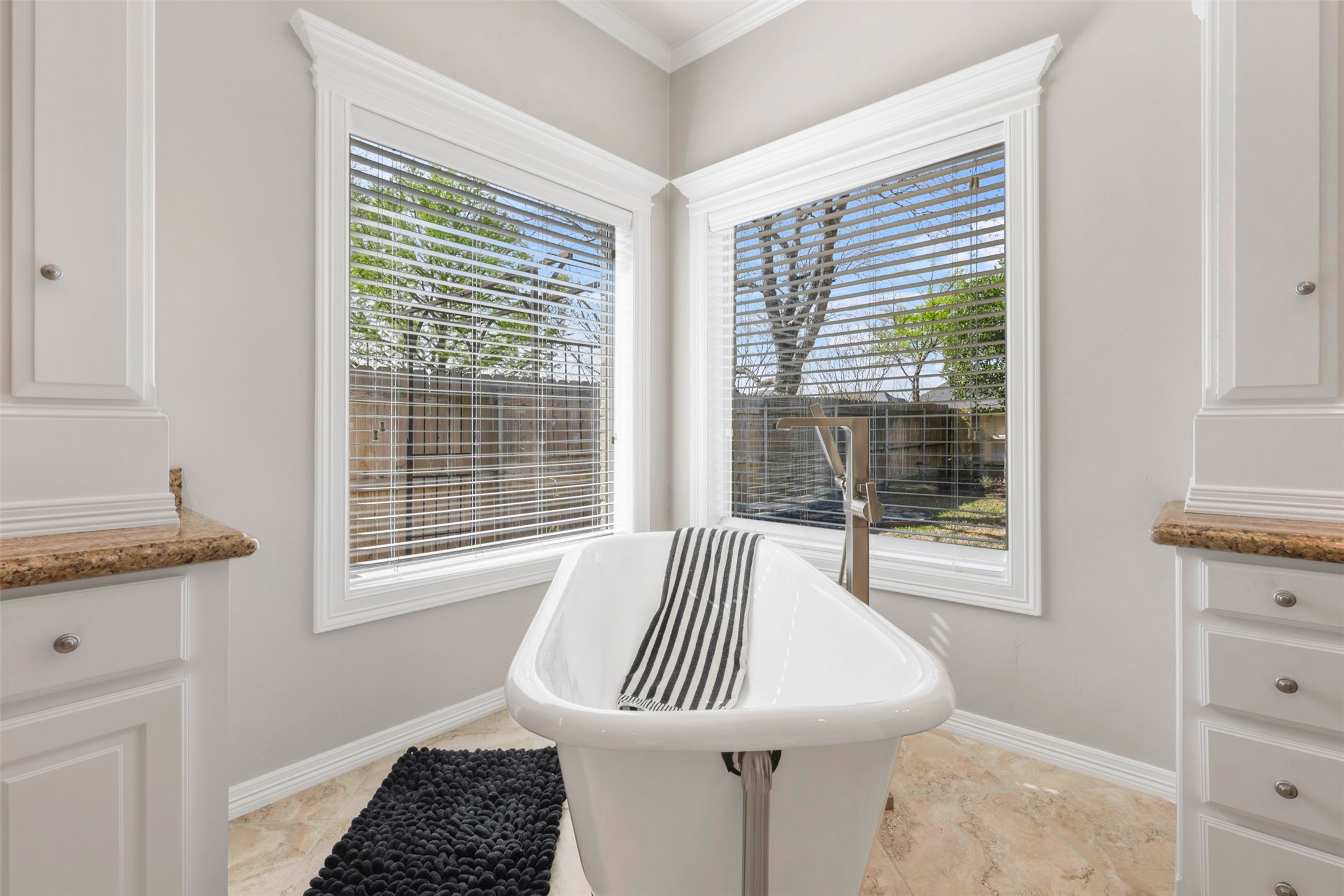  5106 Bellerive Bend Drive - 物件實景