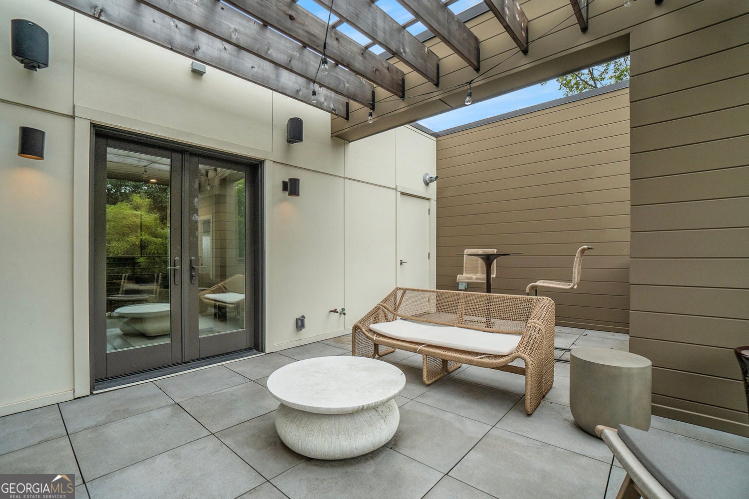 Atlanta, Georgia, 30307, United States, 4 Bedrooms Bedrooms, ,5 BathroomsBathrooms,Residential,For Sale,1997866