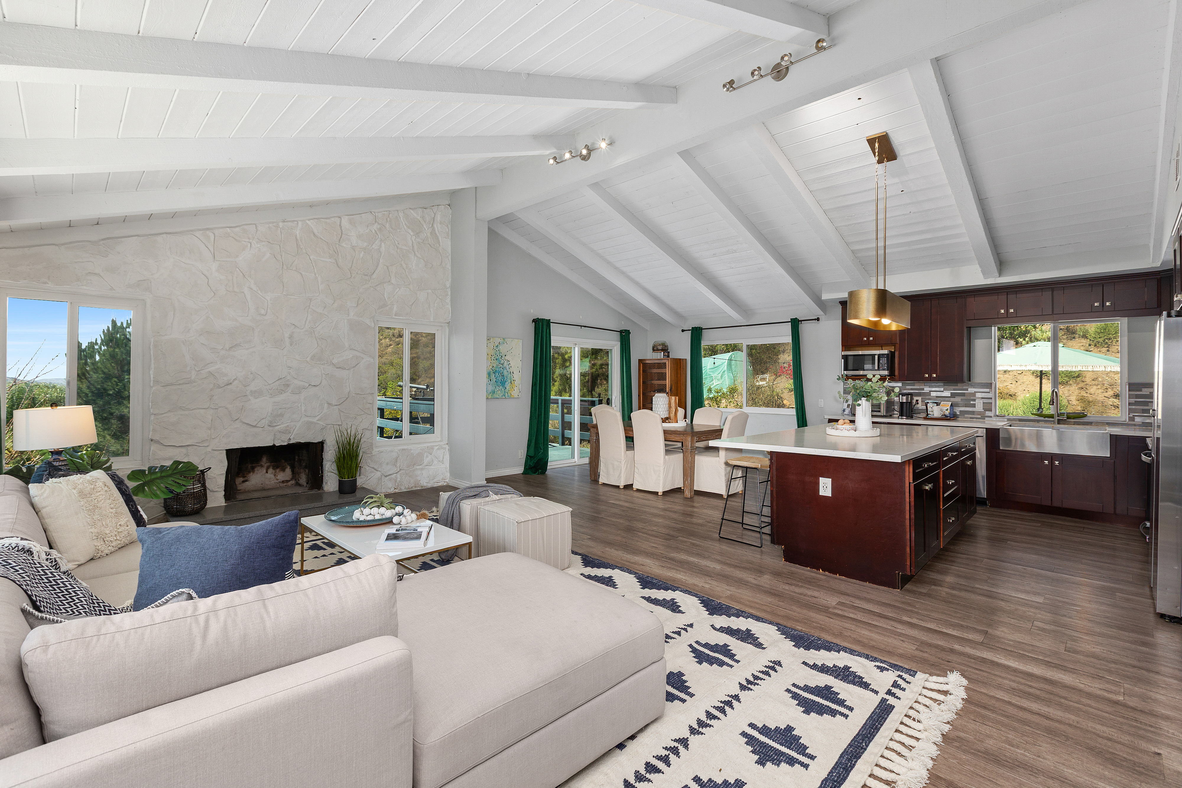  25950 Kaywood Drive, Escondido, CA 92026 - 物件實景