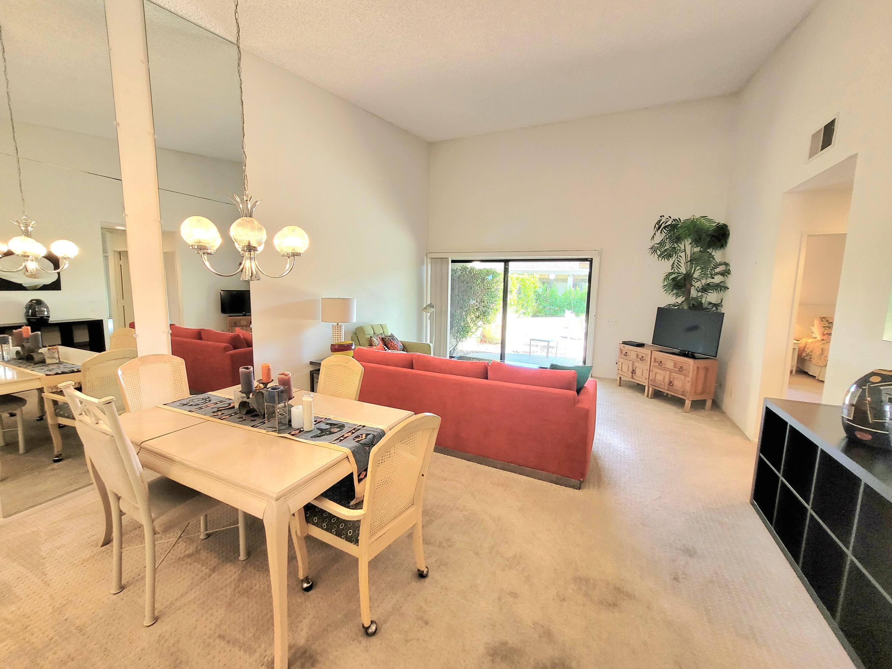 Palm Springs, California, 92262, United States, 2 Bedrooms Bedrooms, ,1 BathroomBathrooms,Residential,For Sale,1784974