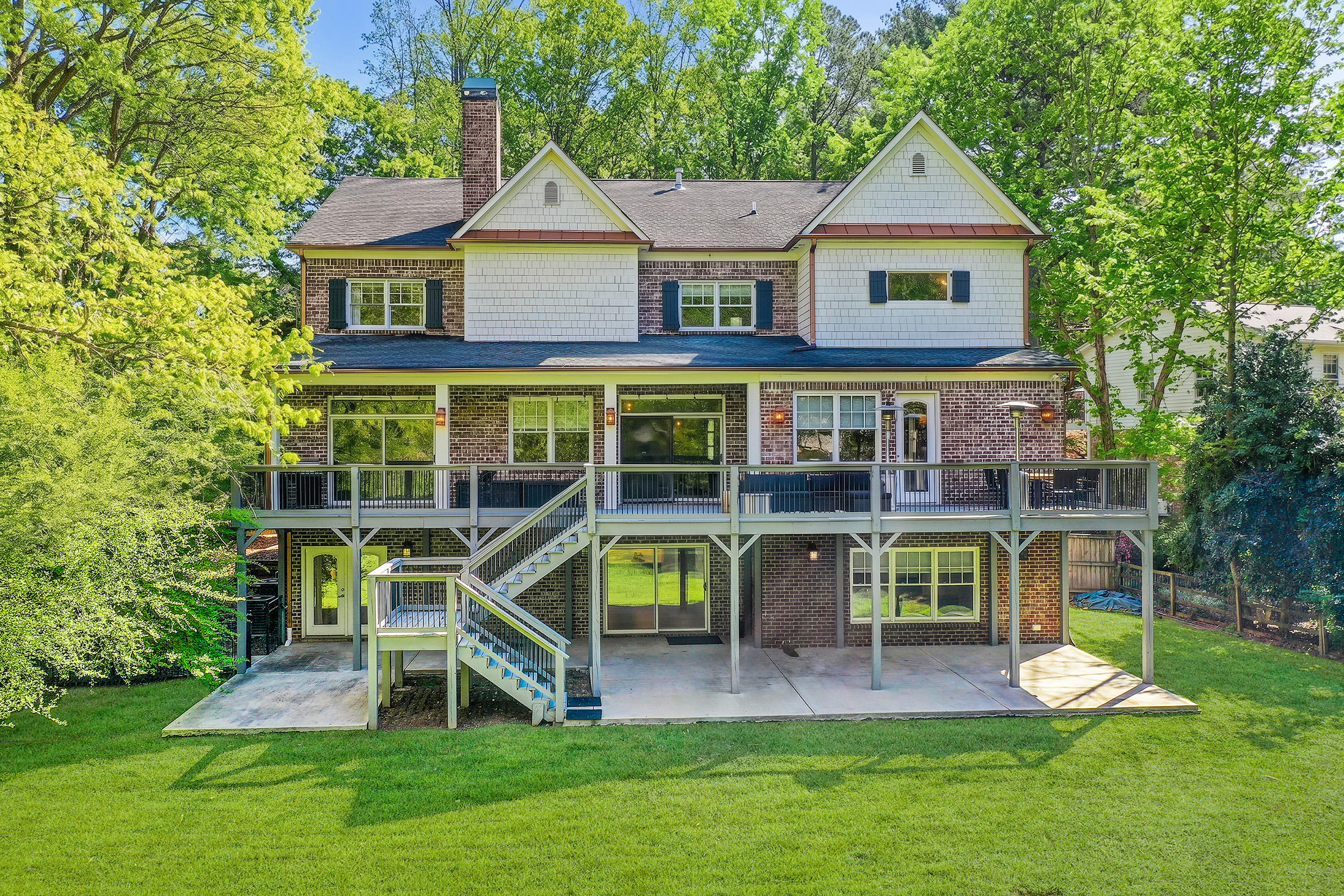  Exceptional Space and Craftsmanship in Custom Brookhaven Home - 物件實景