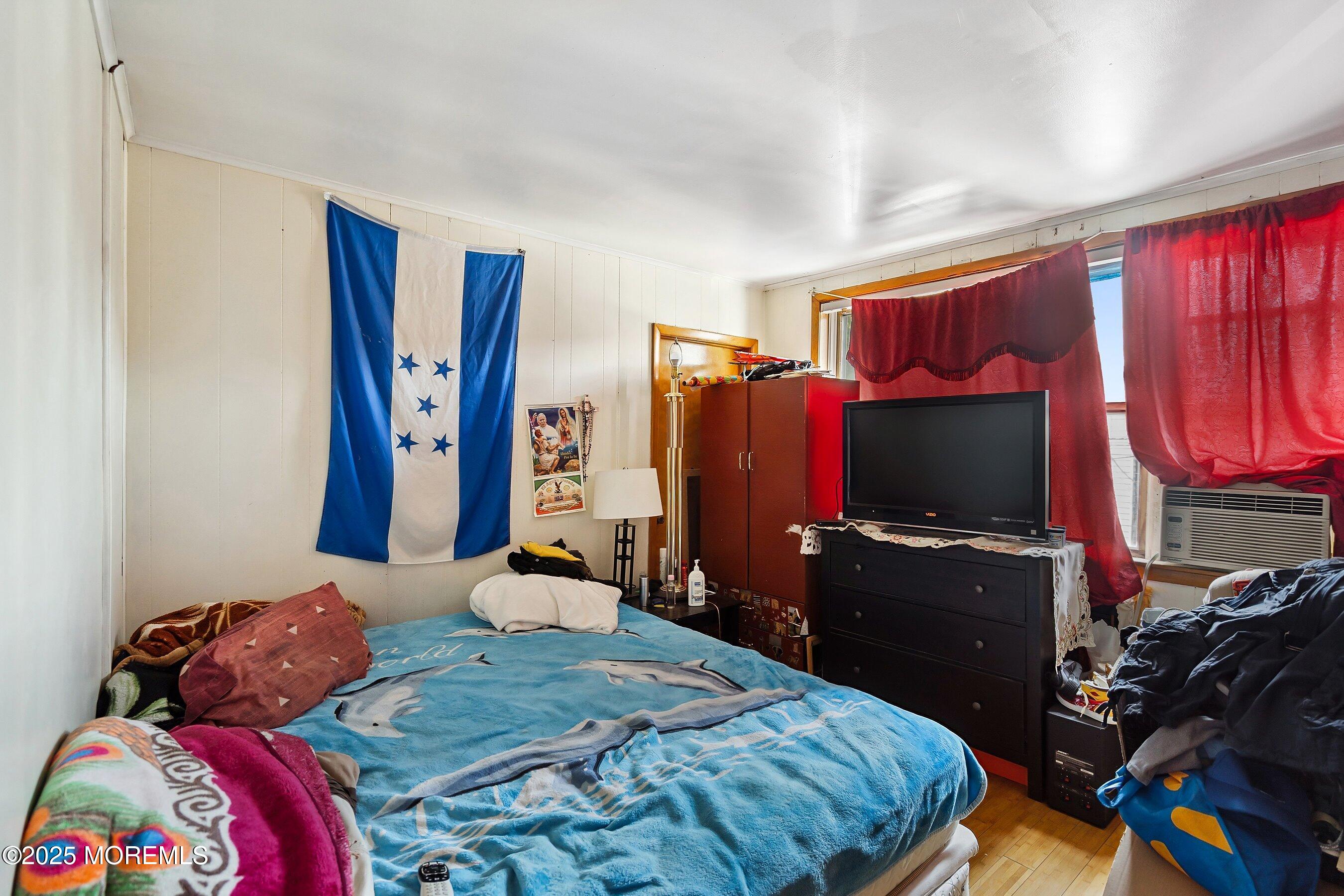 Jersey City, New Jersey, 07307, United States, 7 Bedrooms Bedrooms, ,4 BathroomsBathrooms,Residential,For Sale,1904404