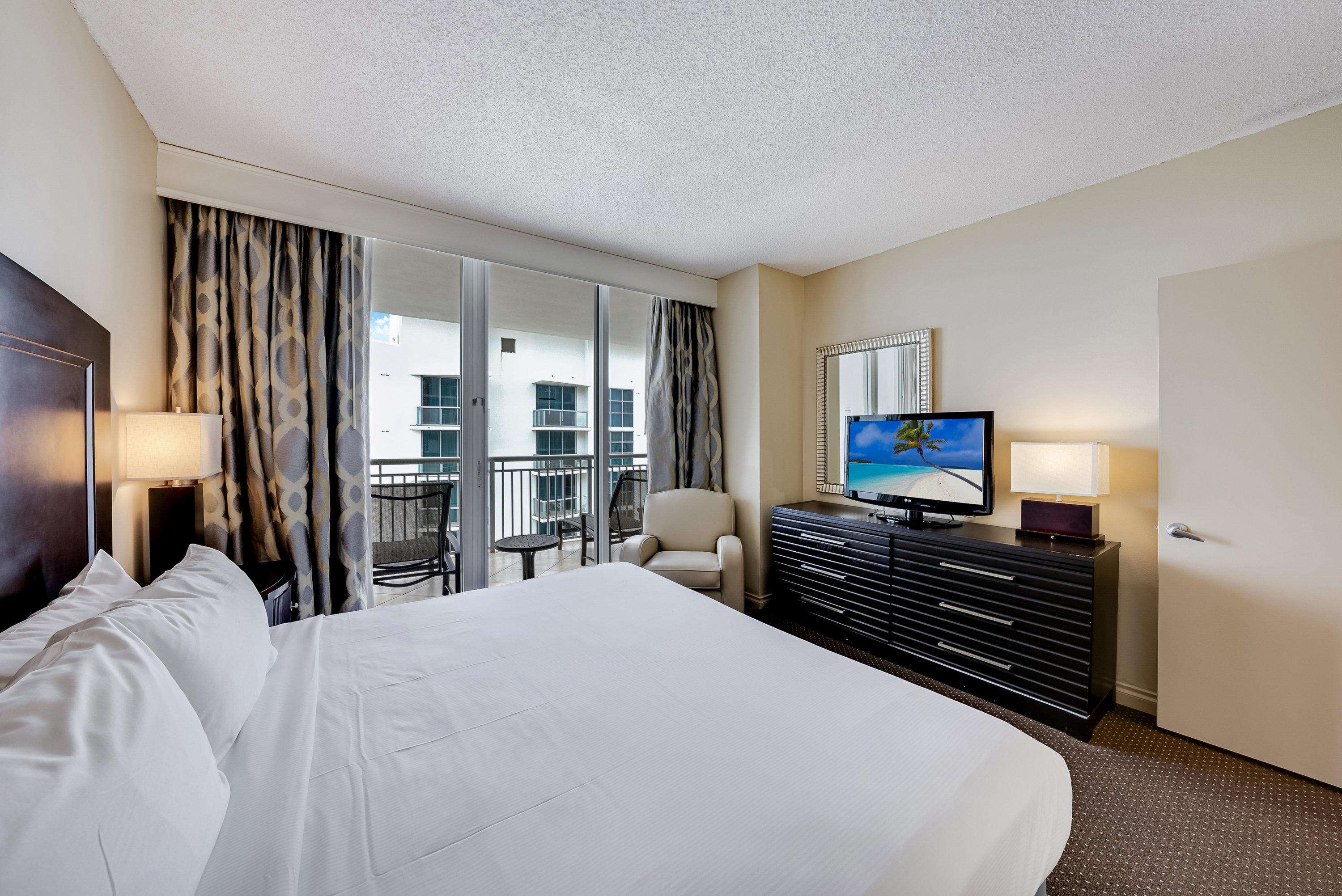  17375 Collins Ave, Sunny Isles Beach, FL, 33160 - 物件實景