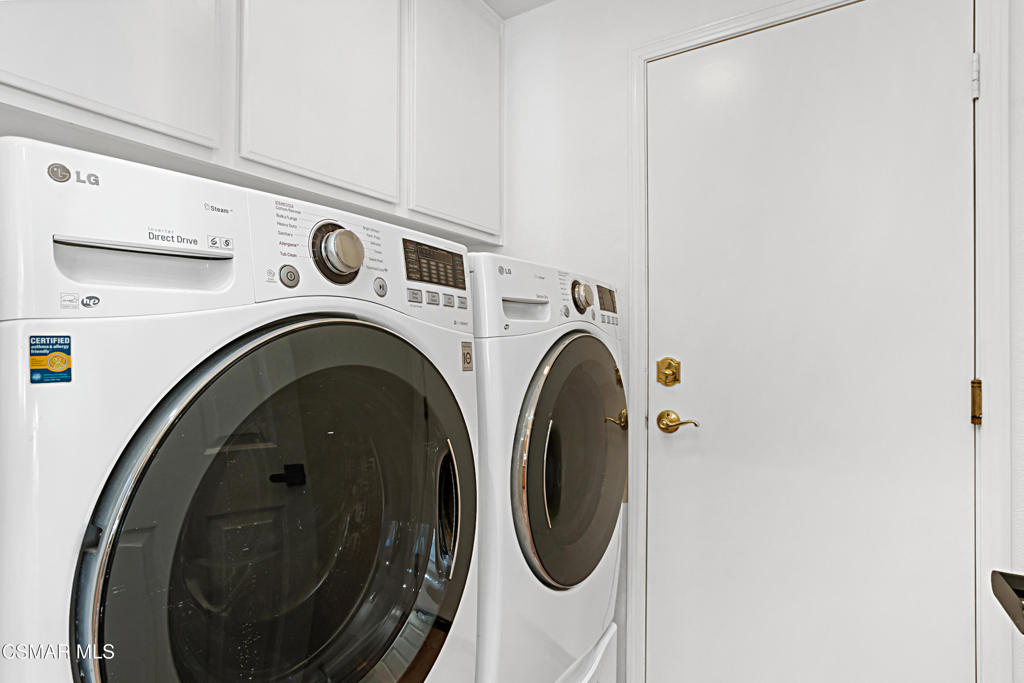 Westlake Village, California, 91362, United States, 2 Bedrooms Bedrooms, ,3 BathroomsBathrooms,Residential,For Sale,1987544