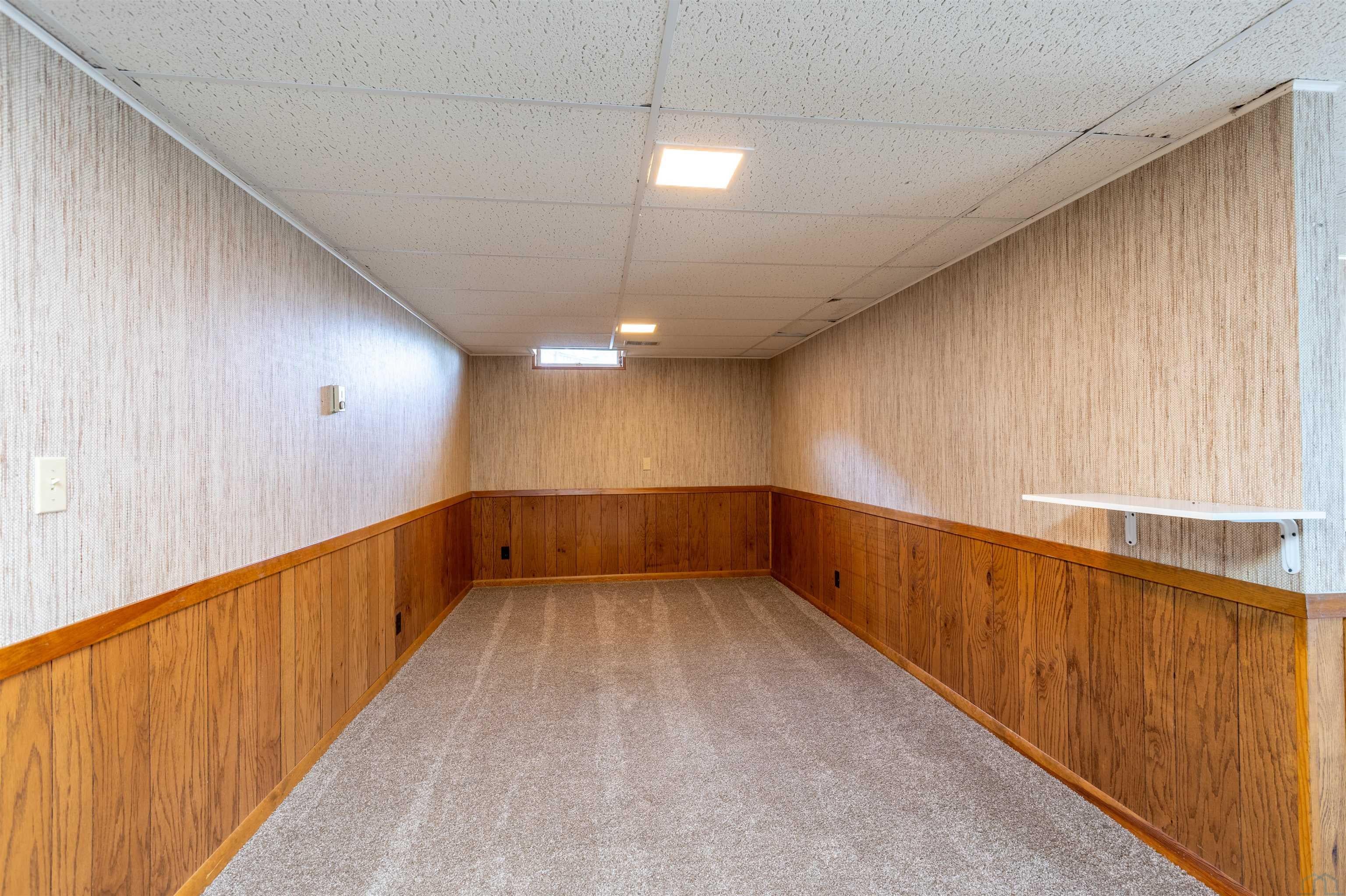 Sioux City, Iowa, 51104, United States, 4 Bedrooms Bedrooms, ,5 BathroomsBathrooms,Residential,For Sale,2042014