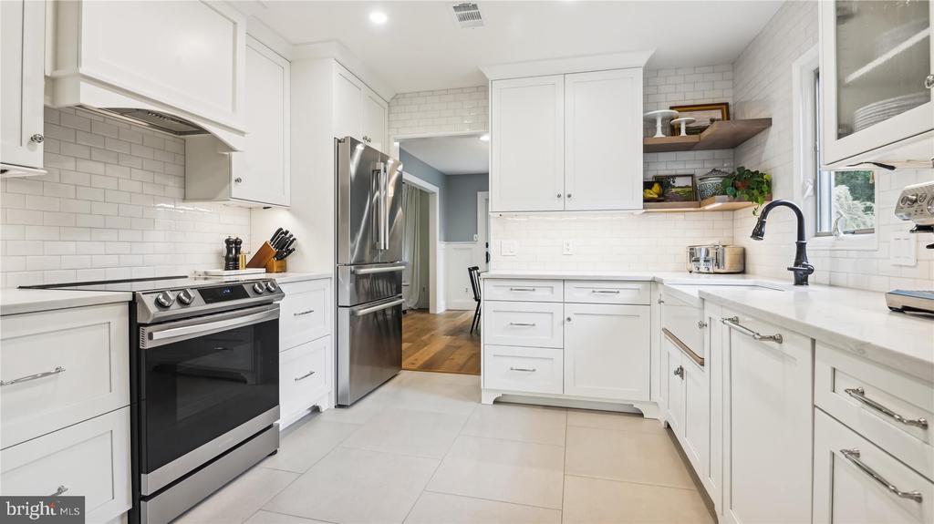 Reston, Virginia, 20191, United States, 4 Bedrooms Bedrooms, ,3 BathroomsBathrooms,Residential,For Sale,1987433