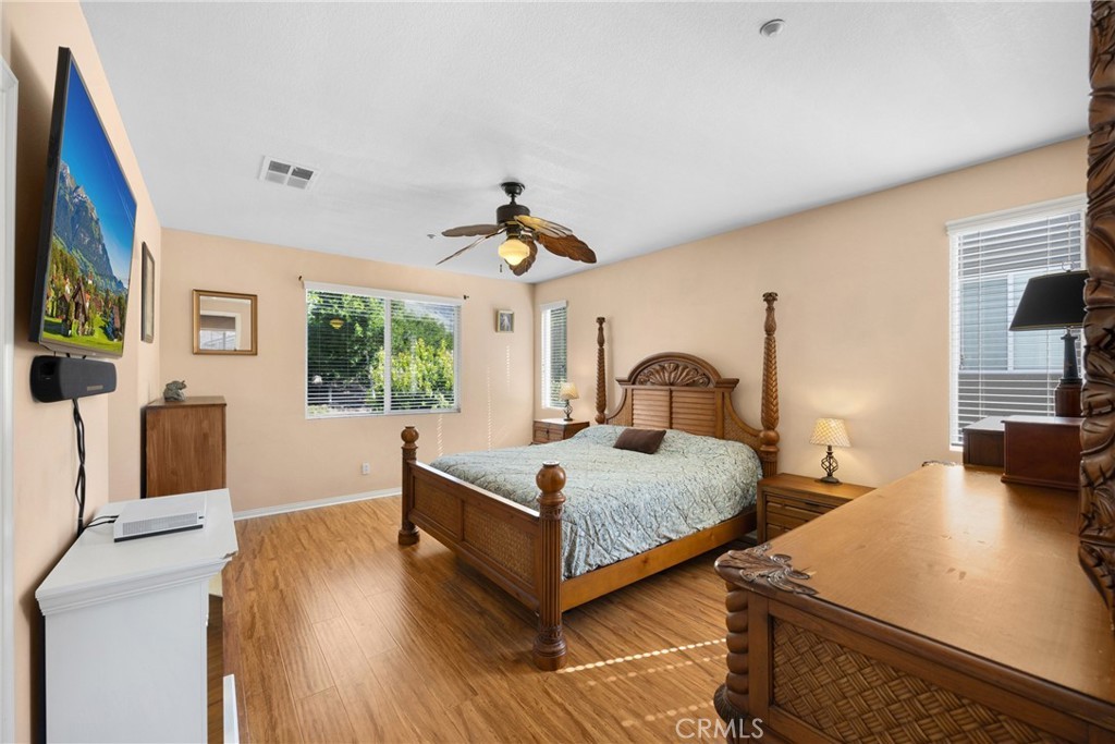 Highland, California, 92346, United States, 5 Bedrooms Bedrooms, ,4 BathroomsBathrooms,Residential,For Sale,1975200