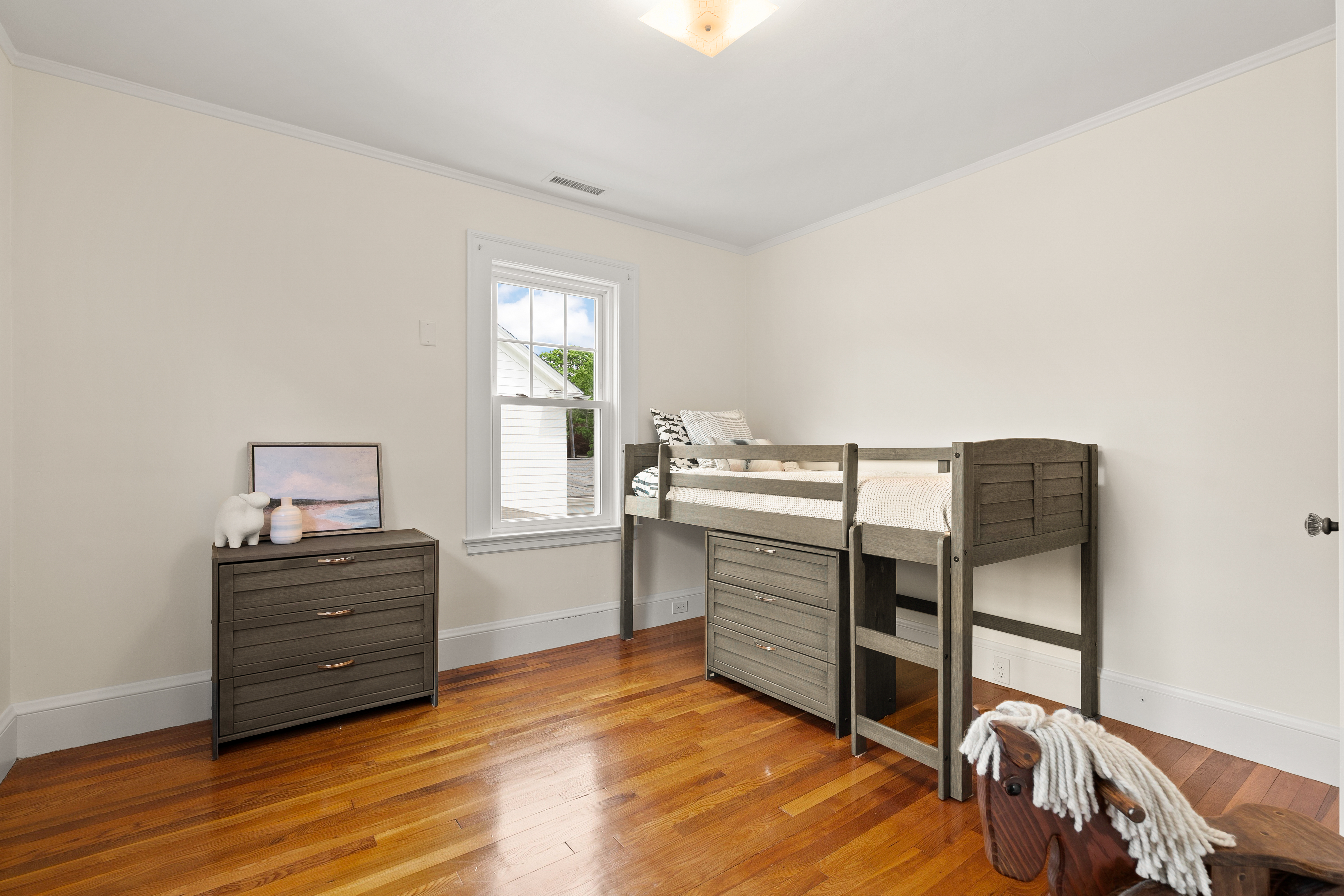  31 Whittier Rd, Medford, MA, 02155 - 物件實景