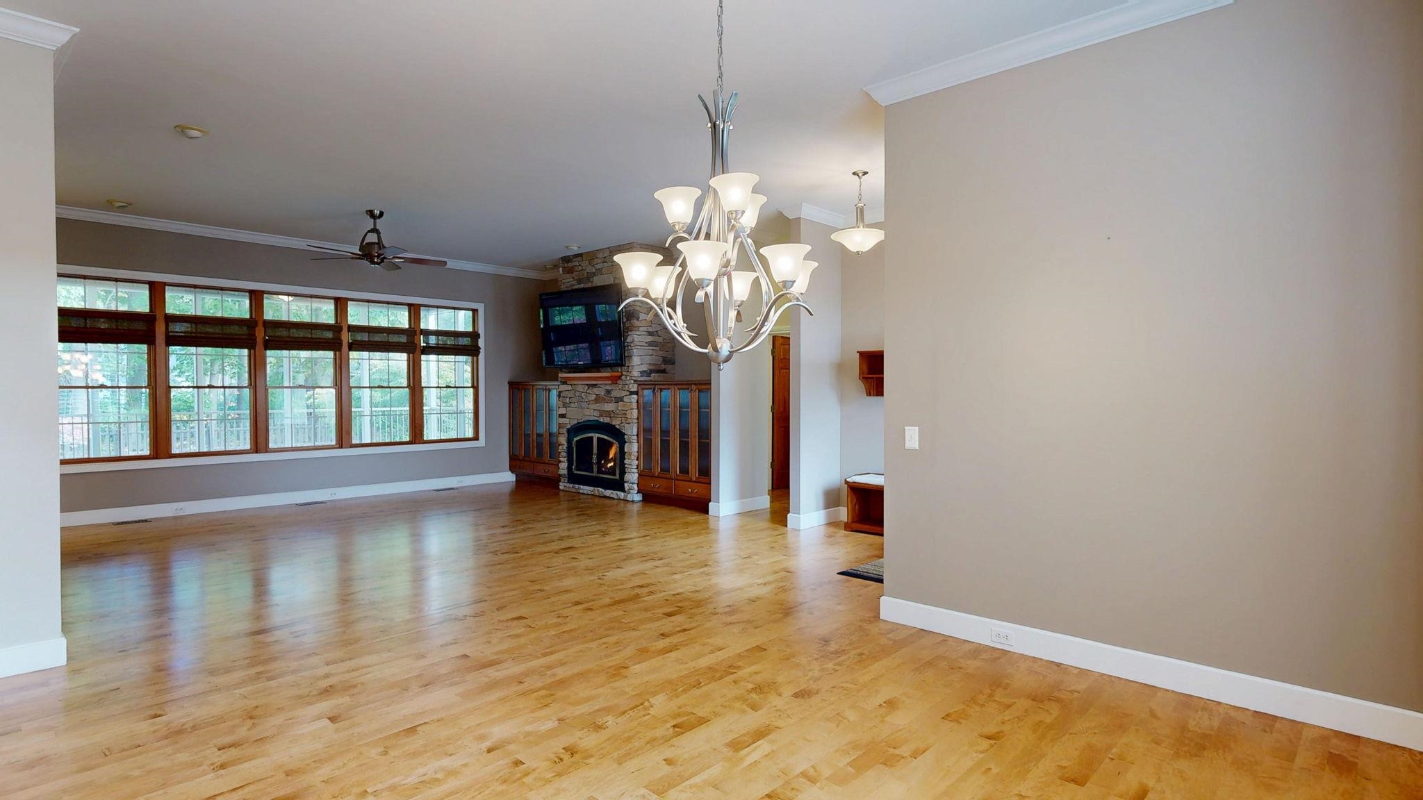 Midland, Michigan, 48642, United States, 3 Bedrooms Bedrooms, ,3 BathroomsBathrooms,Residential,For Sale,1977792