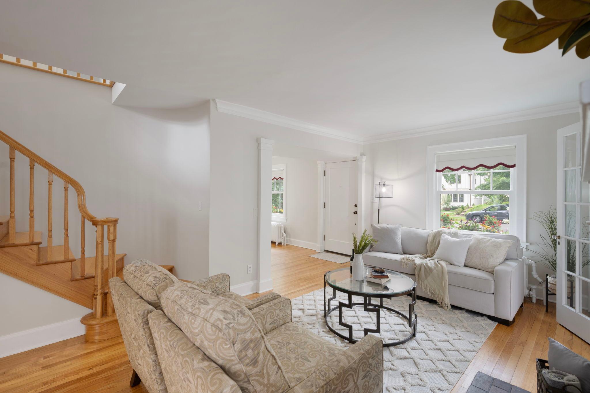 Saint Paul, Minnesota, 55105, United States, 4 Bedrooms Bedrooms, ,2 BathroomsBathrooms,Residential,For Sale,1919554