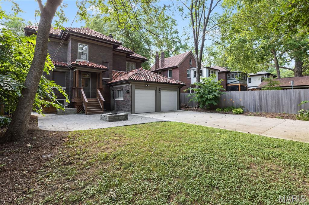 University City, Missouri, 63130, United States, 3 Bedrooms Bedrooms, ,2 BathroomsBathrooms,Residential,For Sale,1919810
