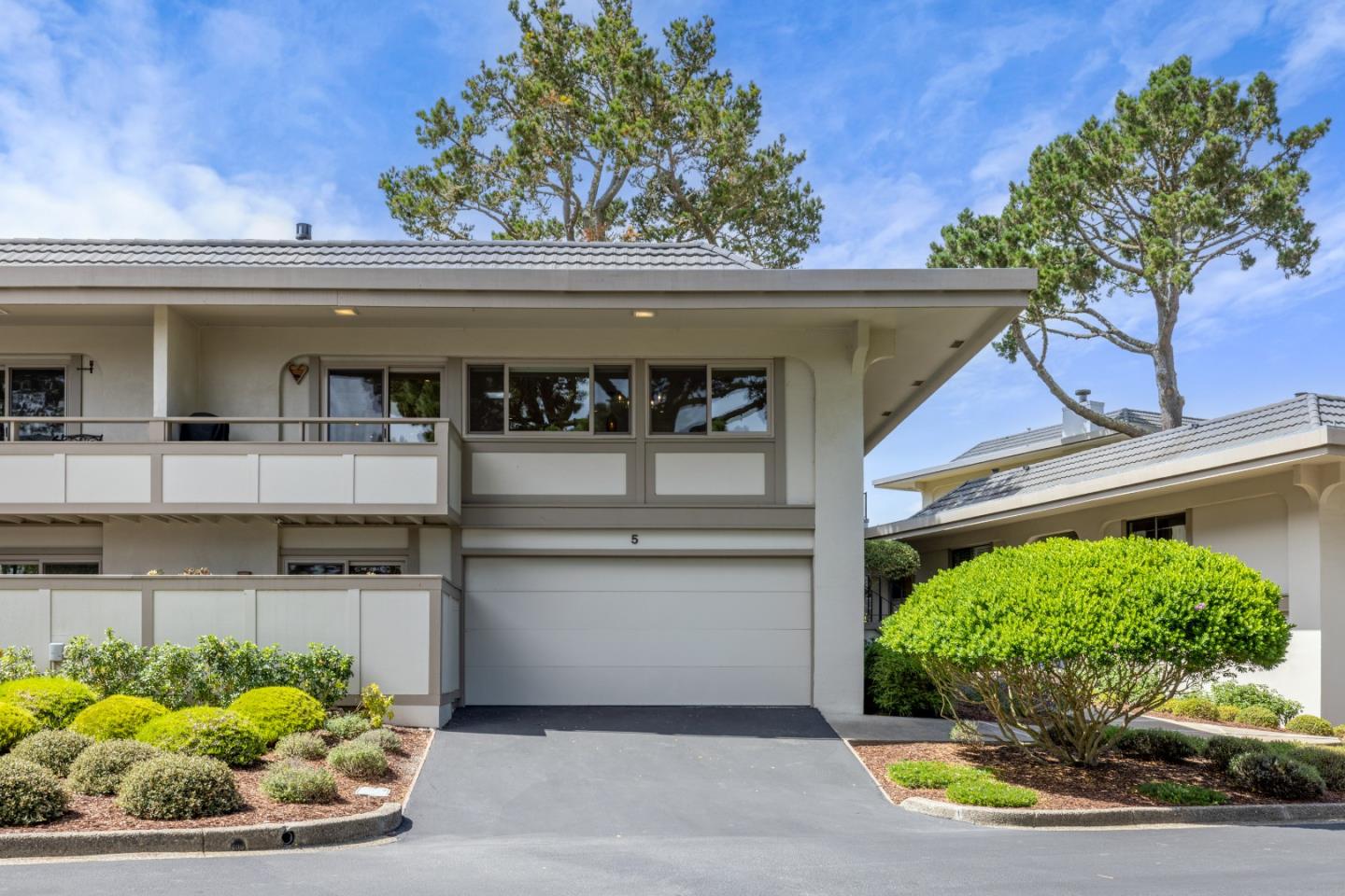 Monterey, California, 93940, United States, 3 Bedrooms Bedrooms, ,3 BathroomsBathrooms,Residential,For Sale,1947975