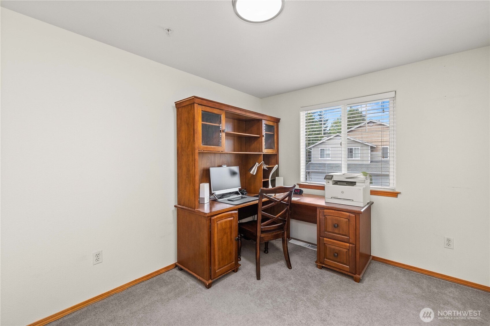 Everett, Washington, 98204, United States, 3 Bedrooms Bedrooms, ,3 BathroomsBathrooms,Residential,For Sale,1930415