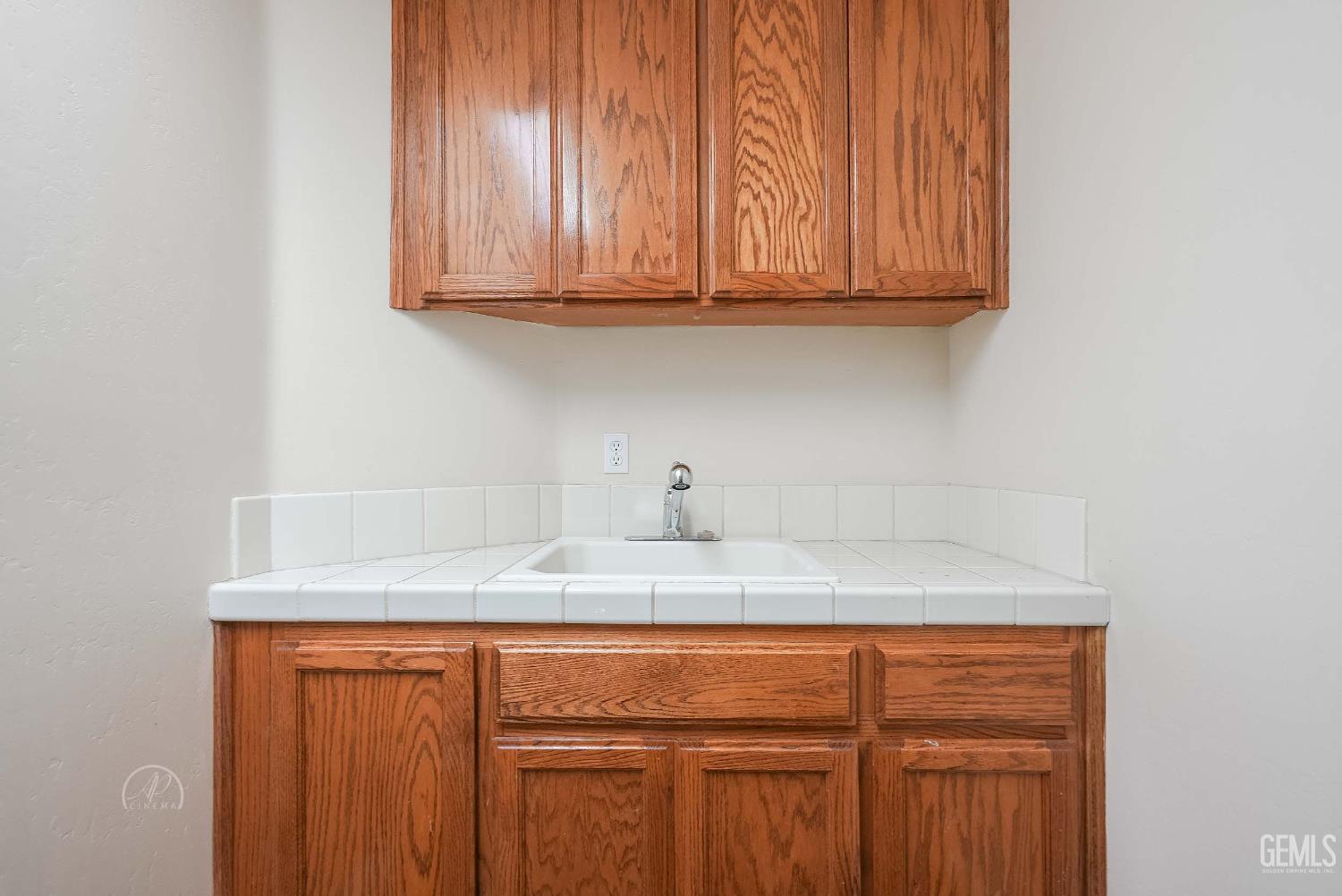 Bakersfield, California, 93314, United States, 5 Bedrooms Bedrooms, ,3 BathroomsBathrooms,Residential,For Sale,1974867