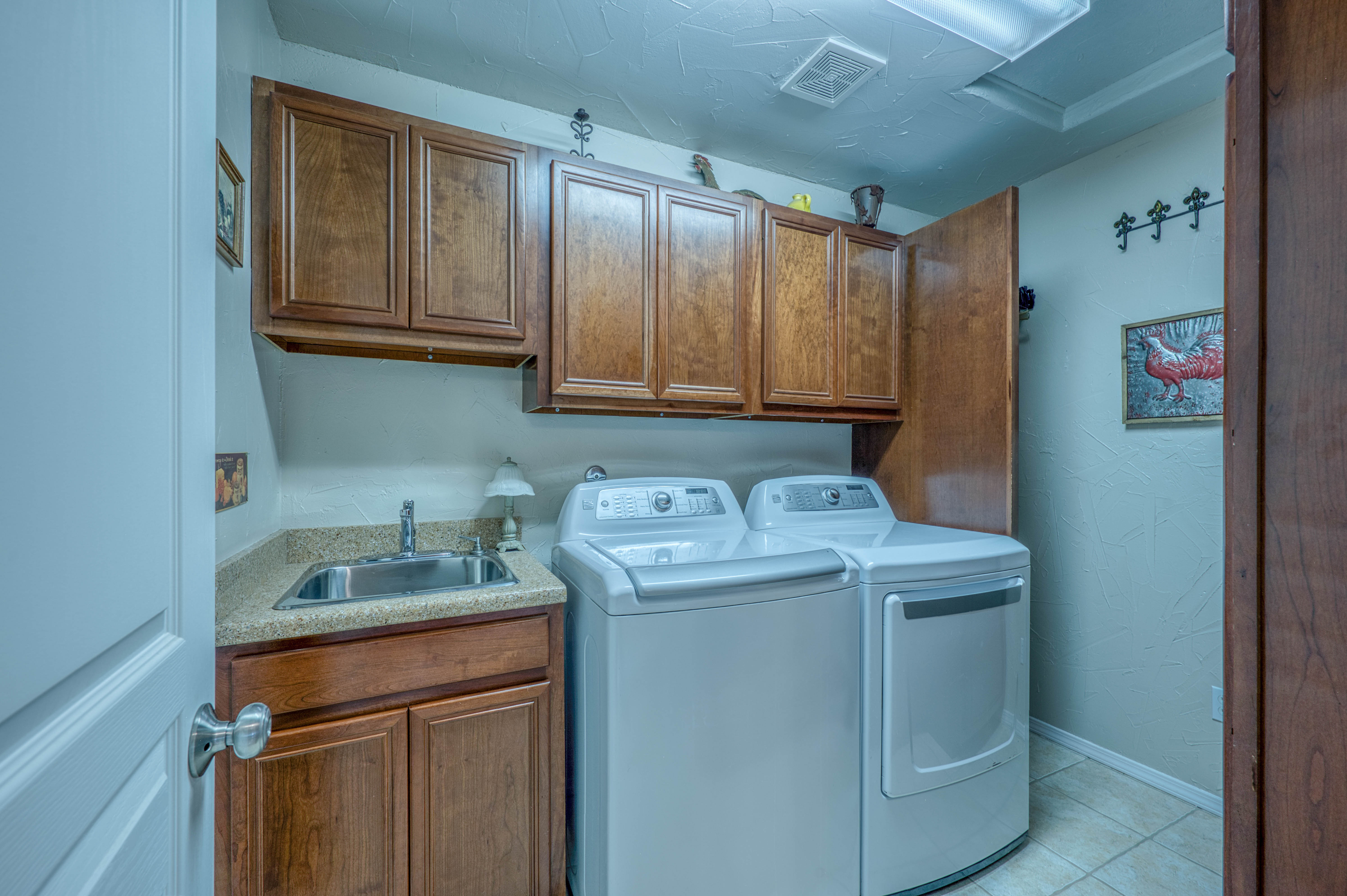 Alto, New Mexico, 88312, United States, 3 Bedrooms Bedrooms, ,2 BathroomsBathrooms,Residential,For Sale,2005100